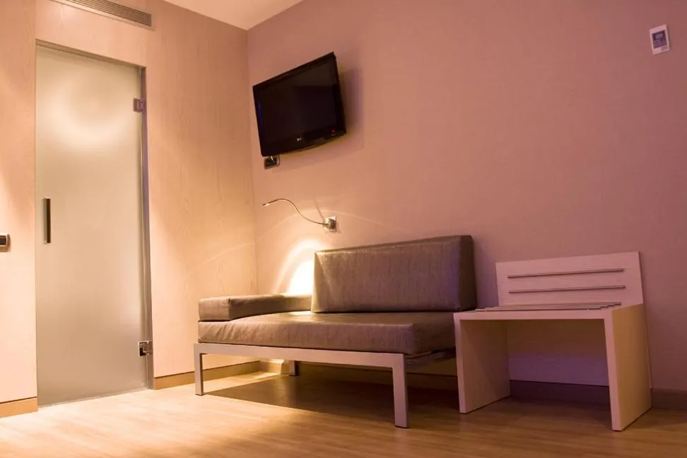 Photo of the whole room in Barcelona House