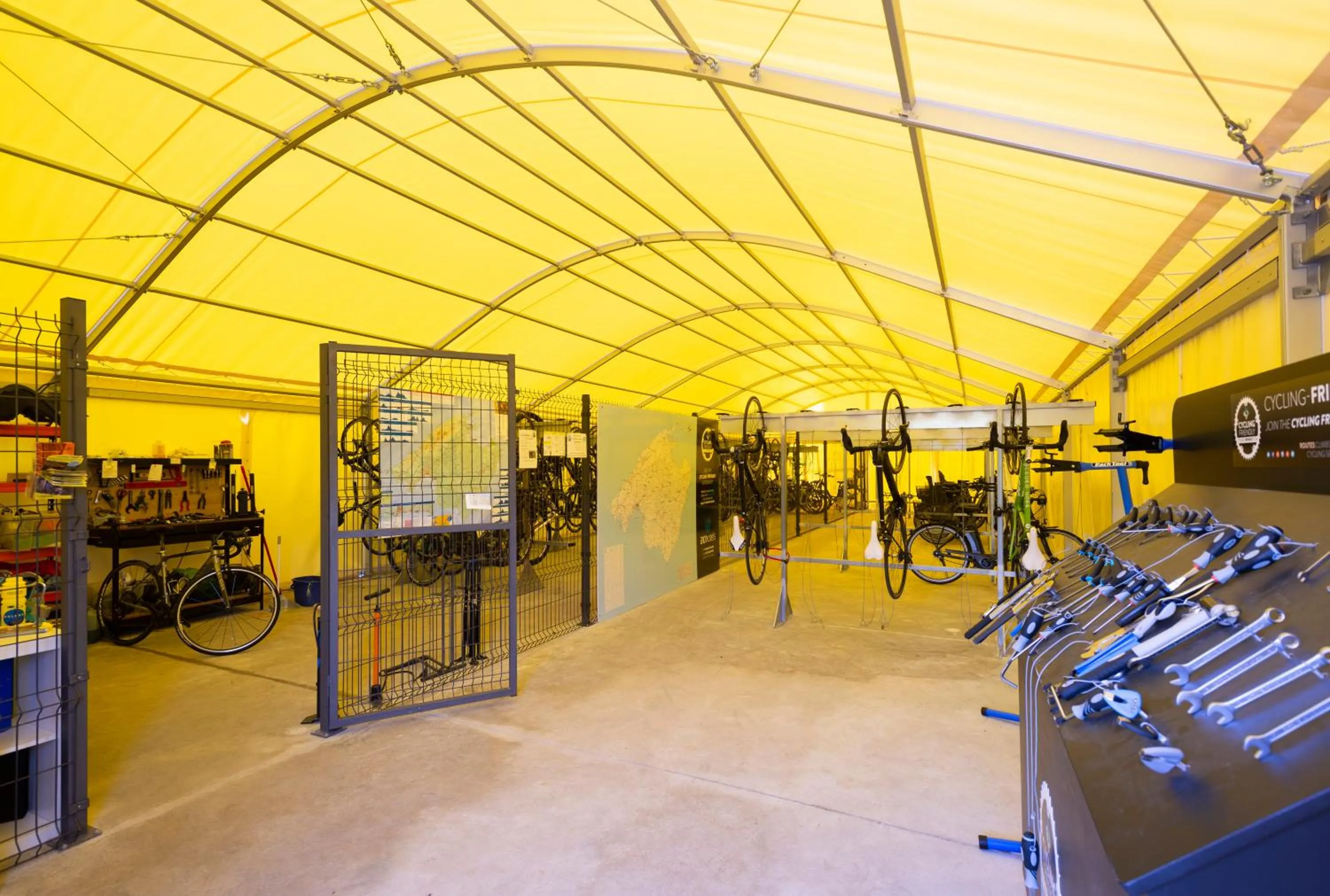 Cycling in Club del Sol Aparthotel