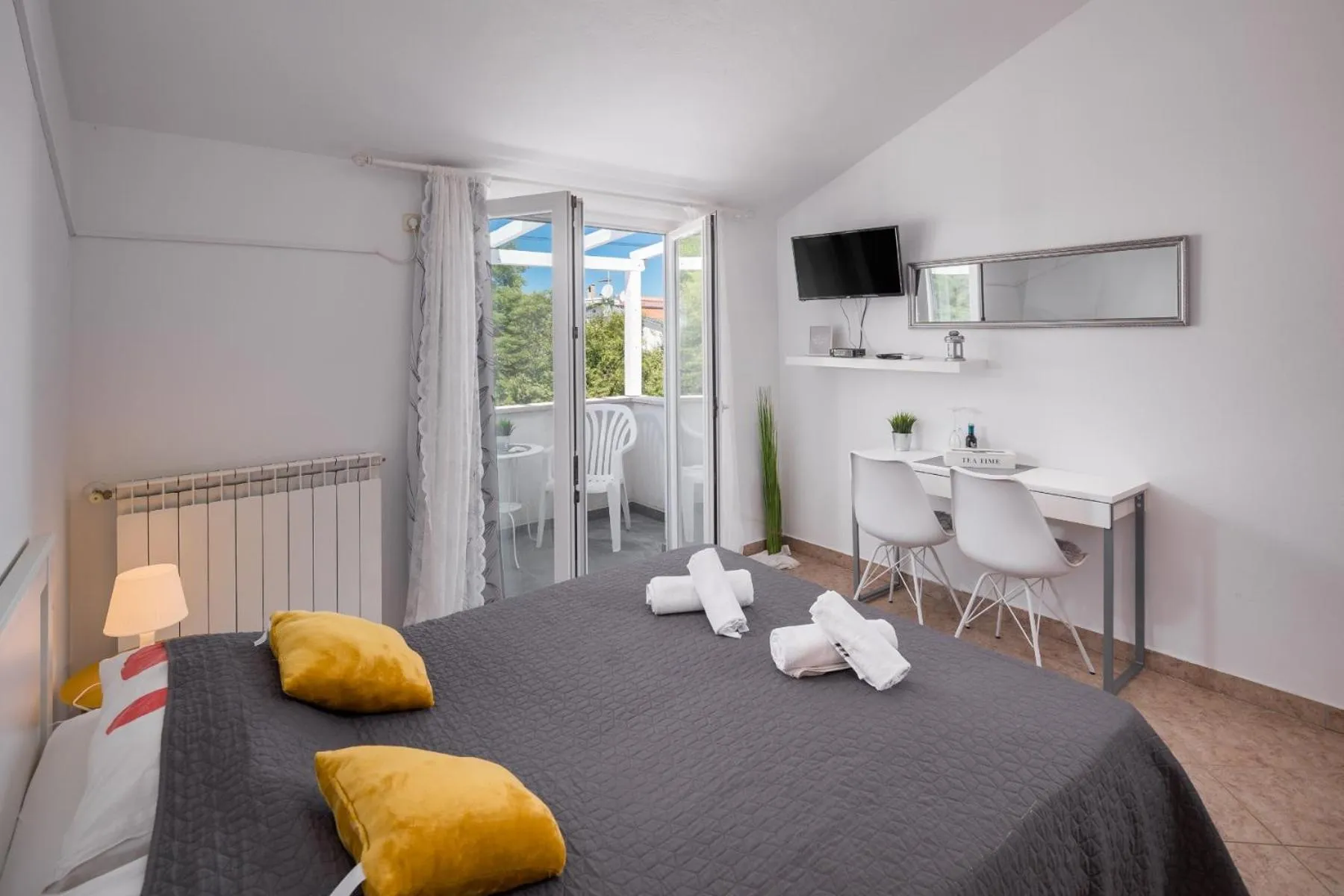 Bedroom in Martina Guest house-Rooms