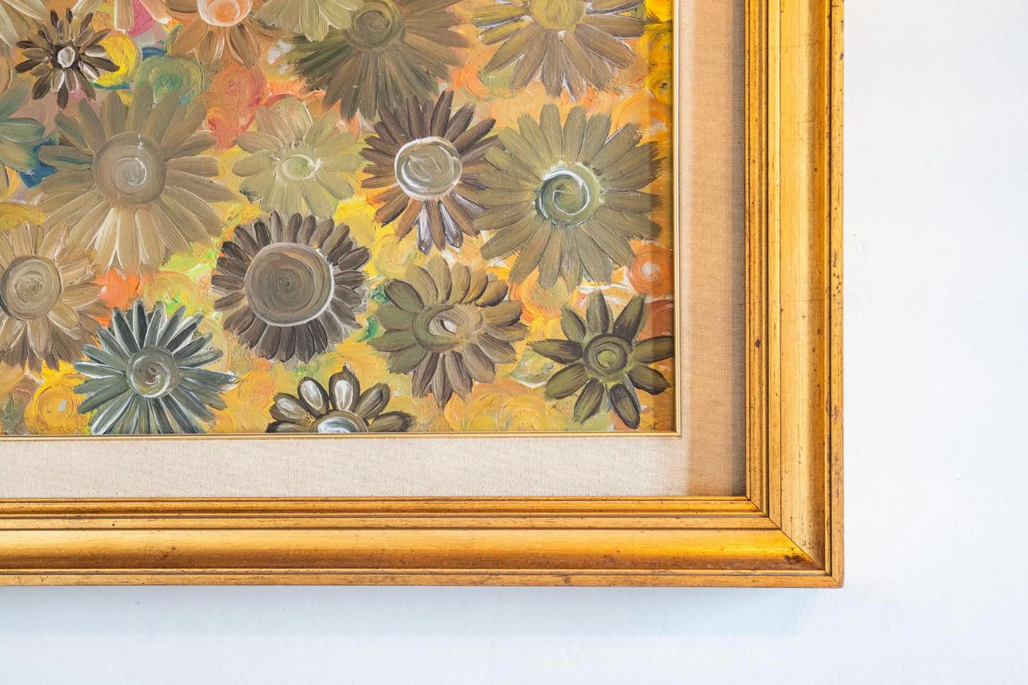 Decorative detail in La Corte Medicea