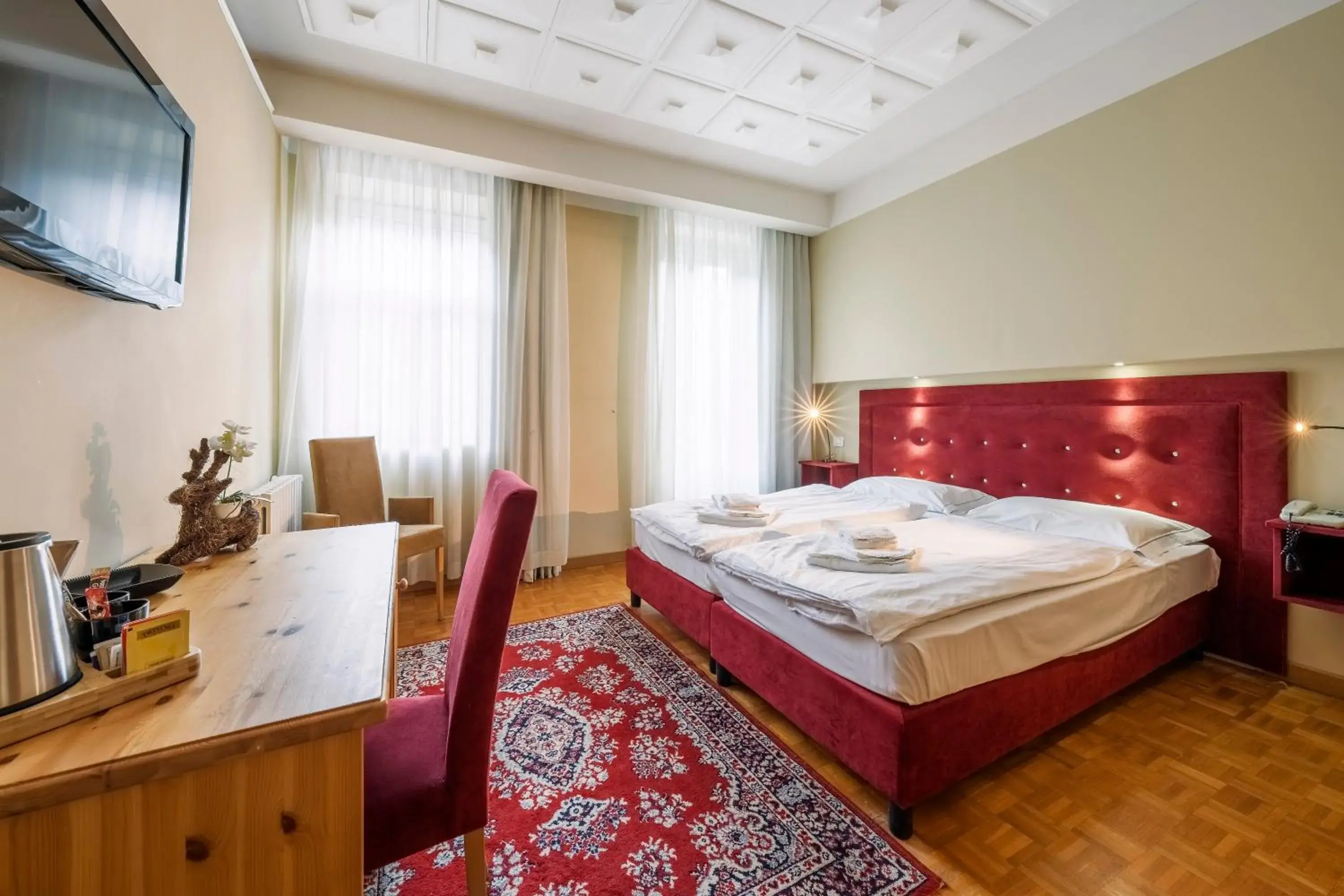 Double or Twin Room in HOTEL AURONZO - outdoor basecamp Double or Twin Room in HOTEL AURONZO - outdoor basecamp