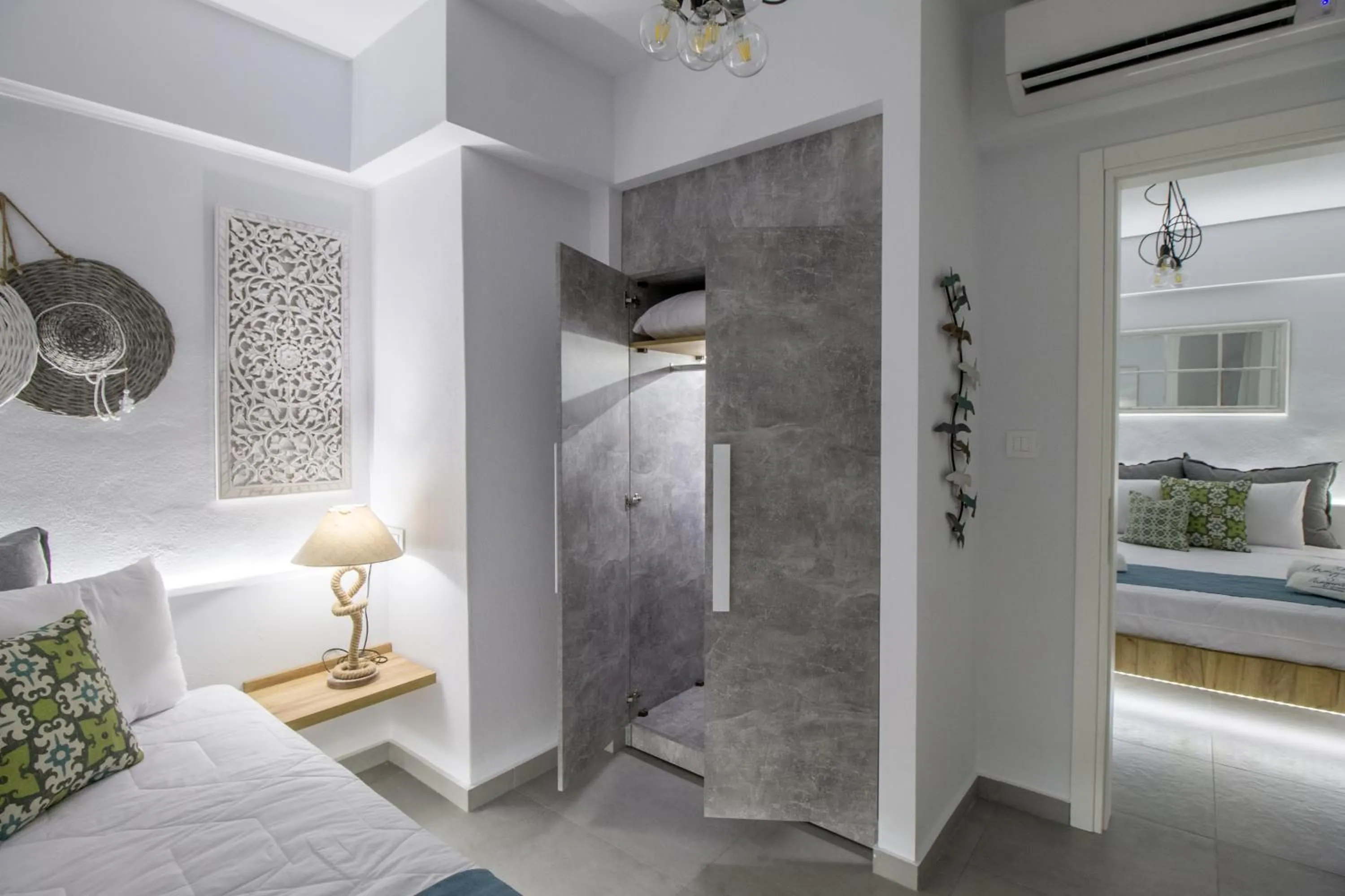 Bed in Margaret of Naxos