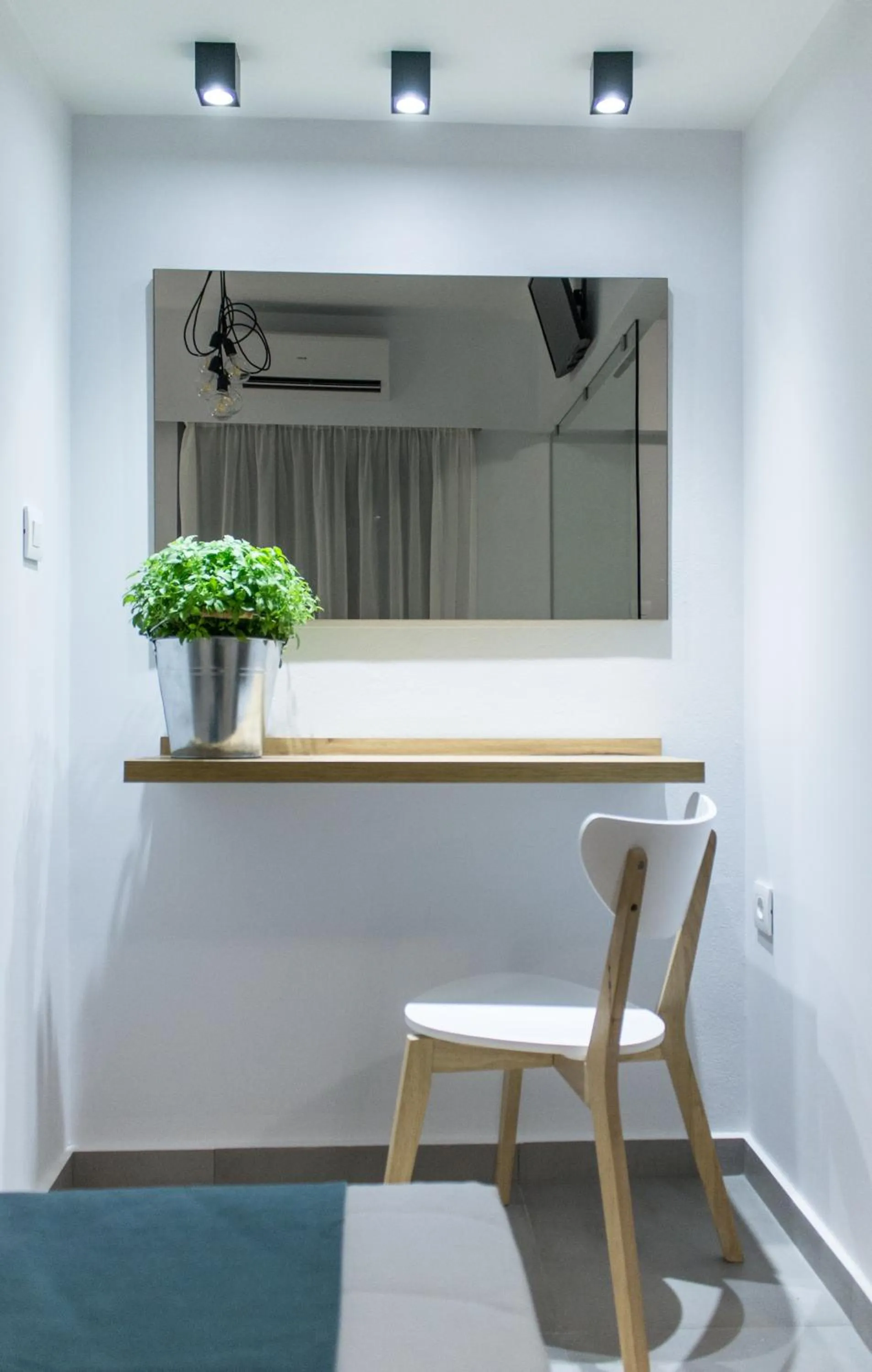 Decorative detail in Margaret of Naxos