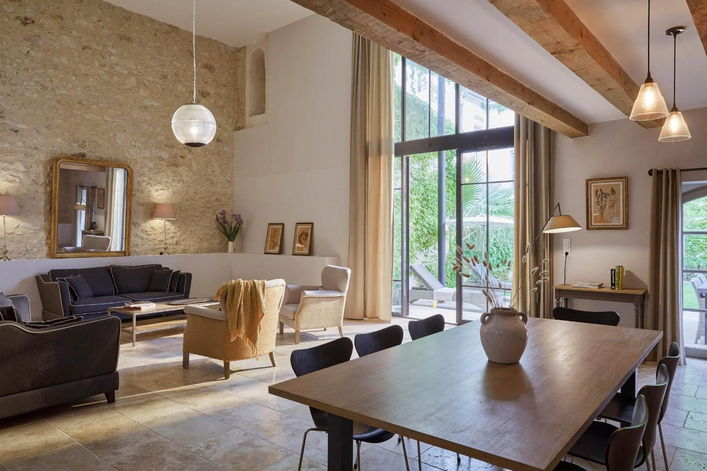 Living room in Château St Pierre de Serjac