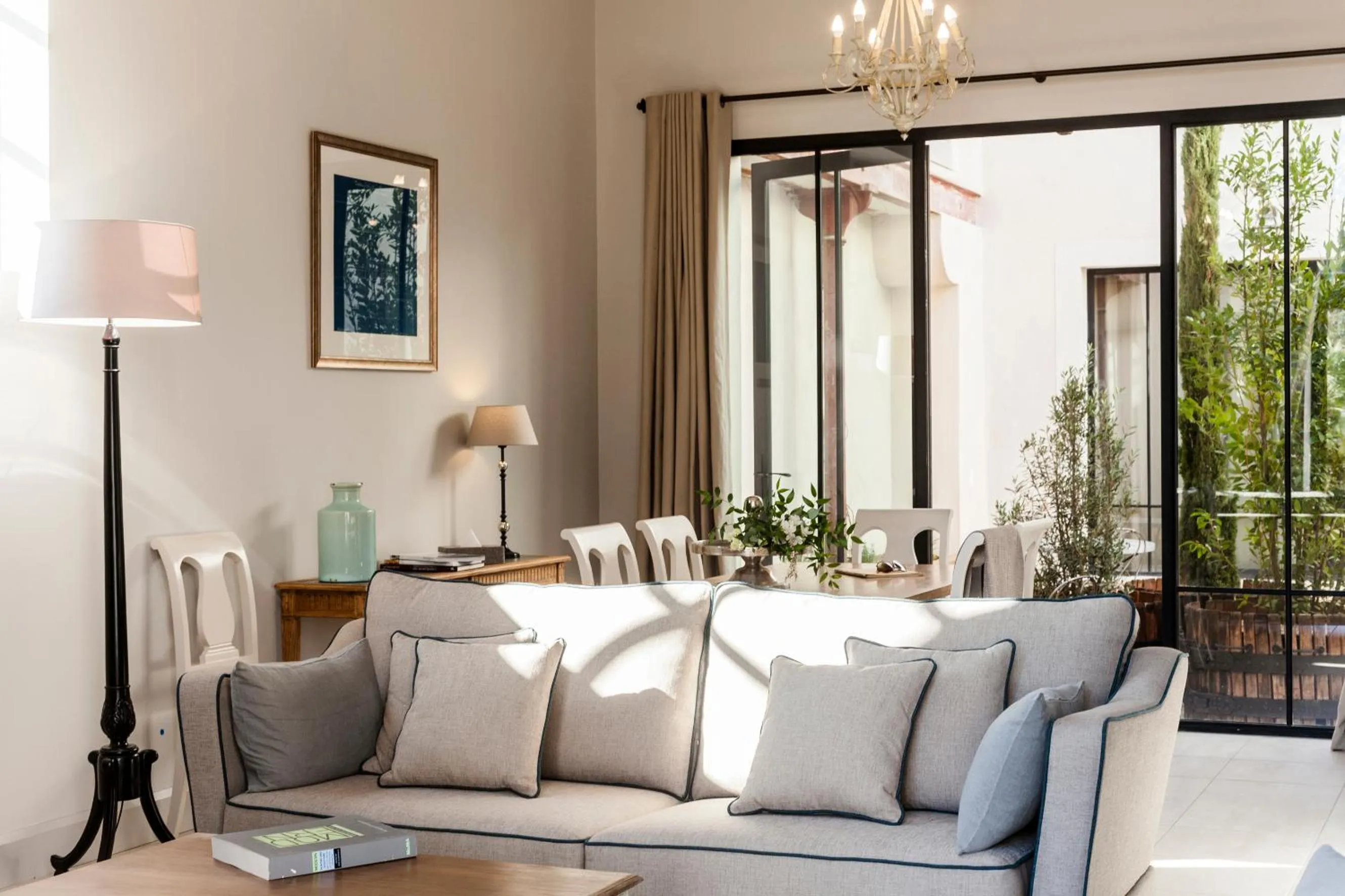 Living room in Château St Pierre de Serjac