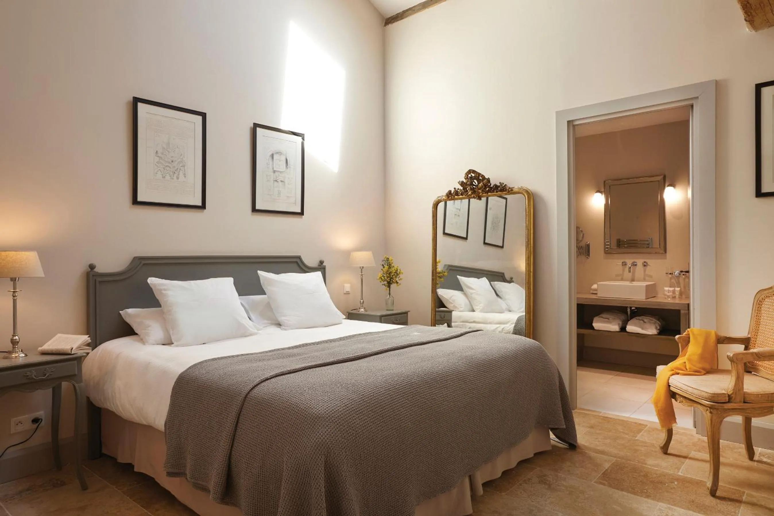 Bedroom, Bed in Château St Pierre de Serjac