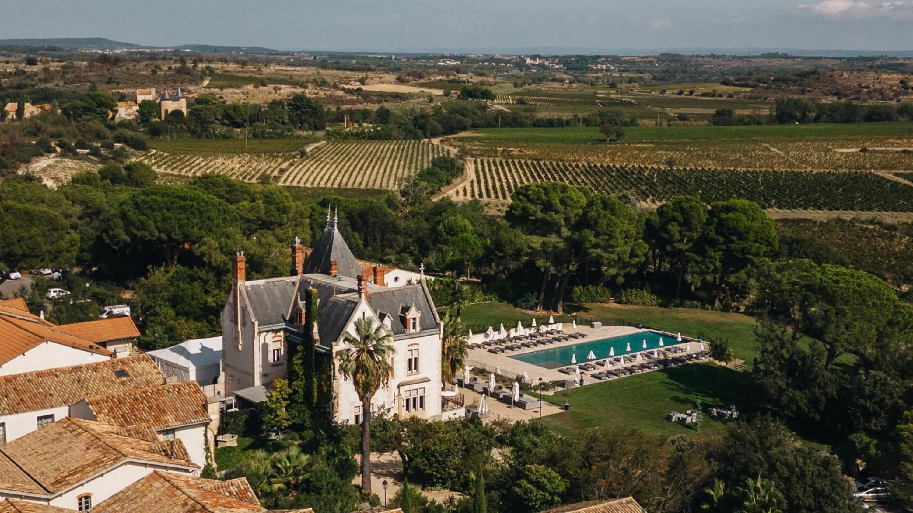 Facade/entrance in Château St Pierre de Serjac