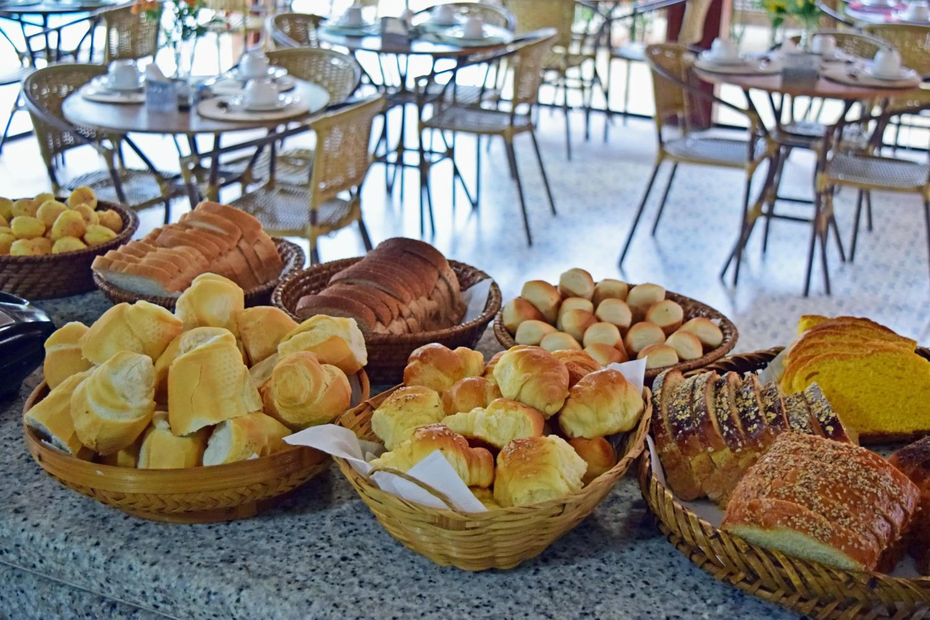 Buffet breakfast in Pousada Mais Bella