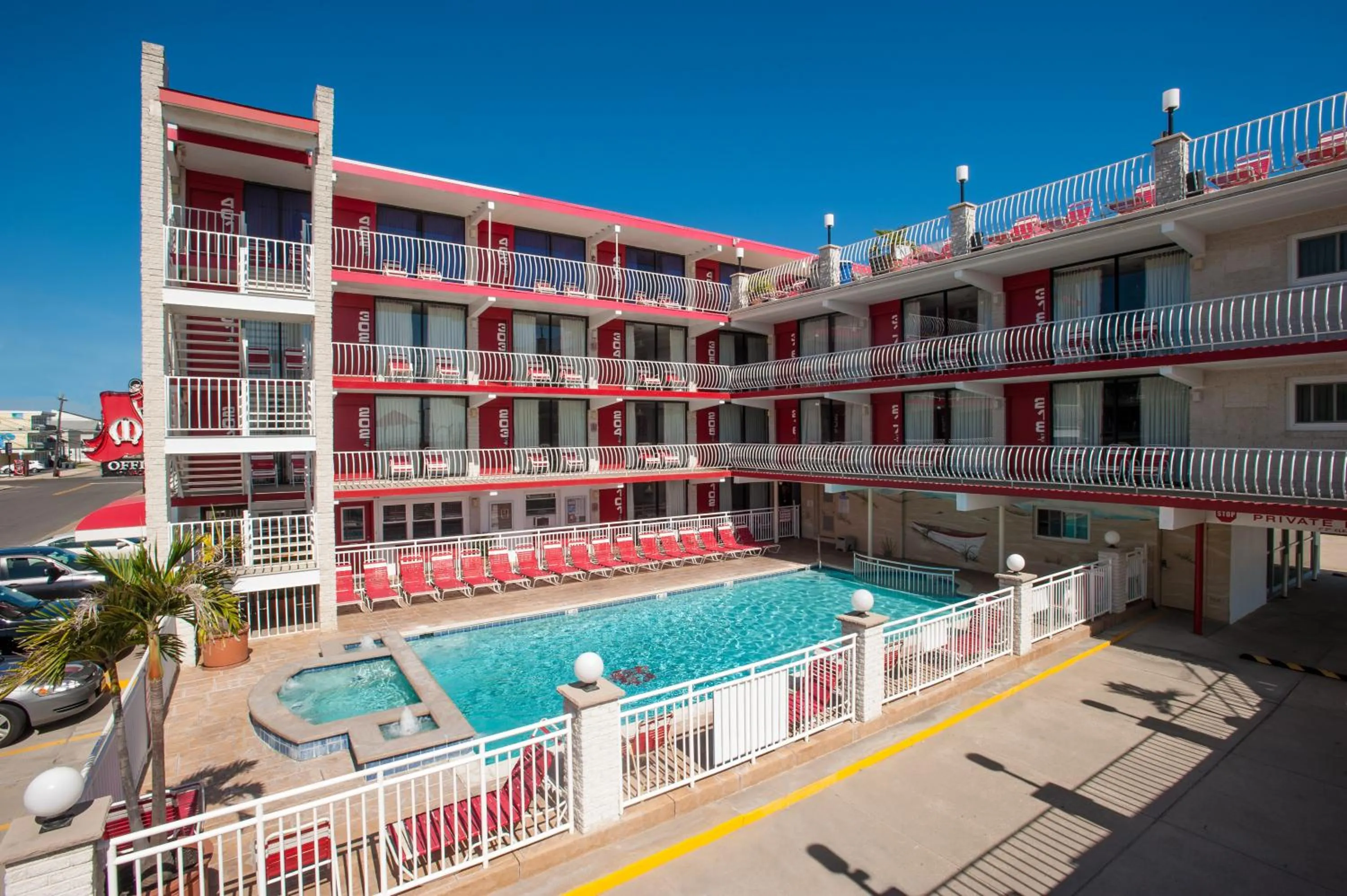 Swimming pool in Matador Oceanfront Resort