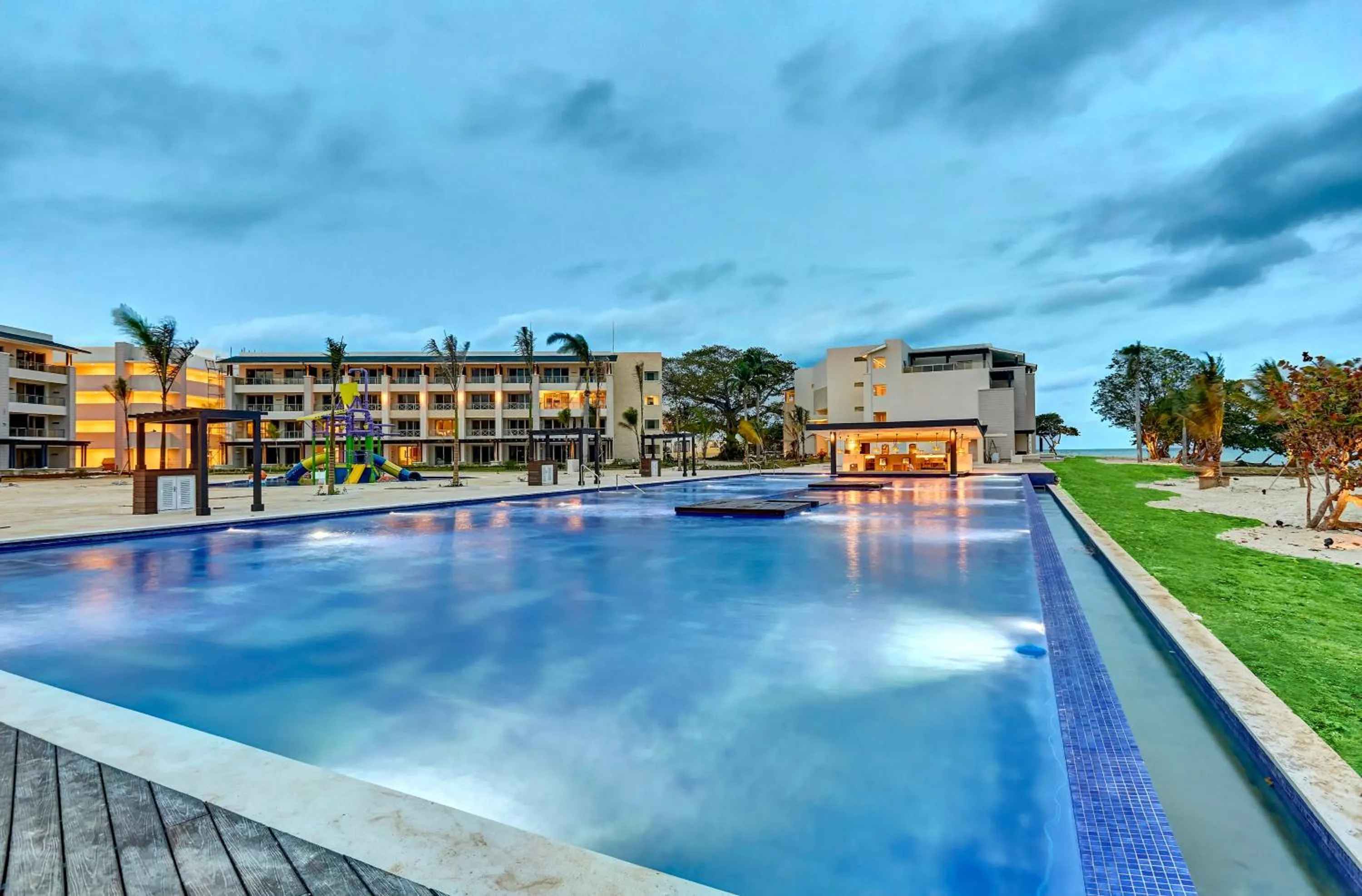 Swimming pool in Royalton Hideaway Negril, An Autograph Collection All-Inclusive Resort - Adults Only