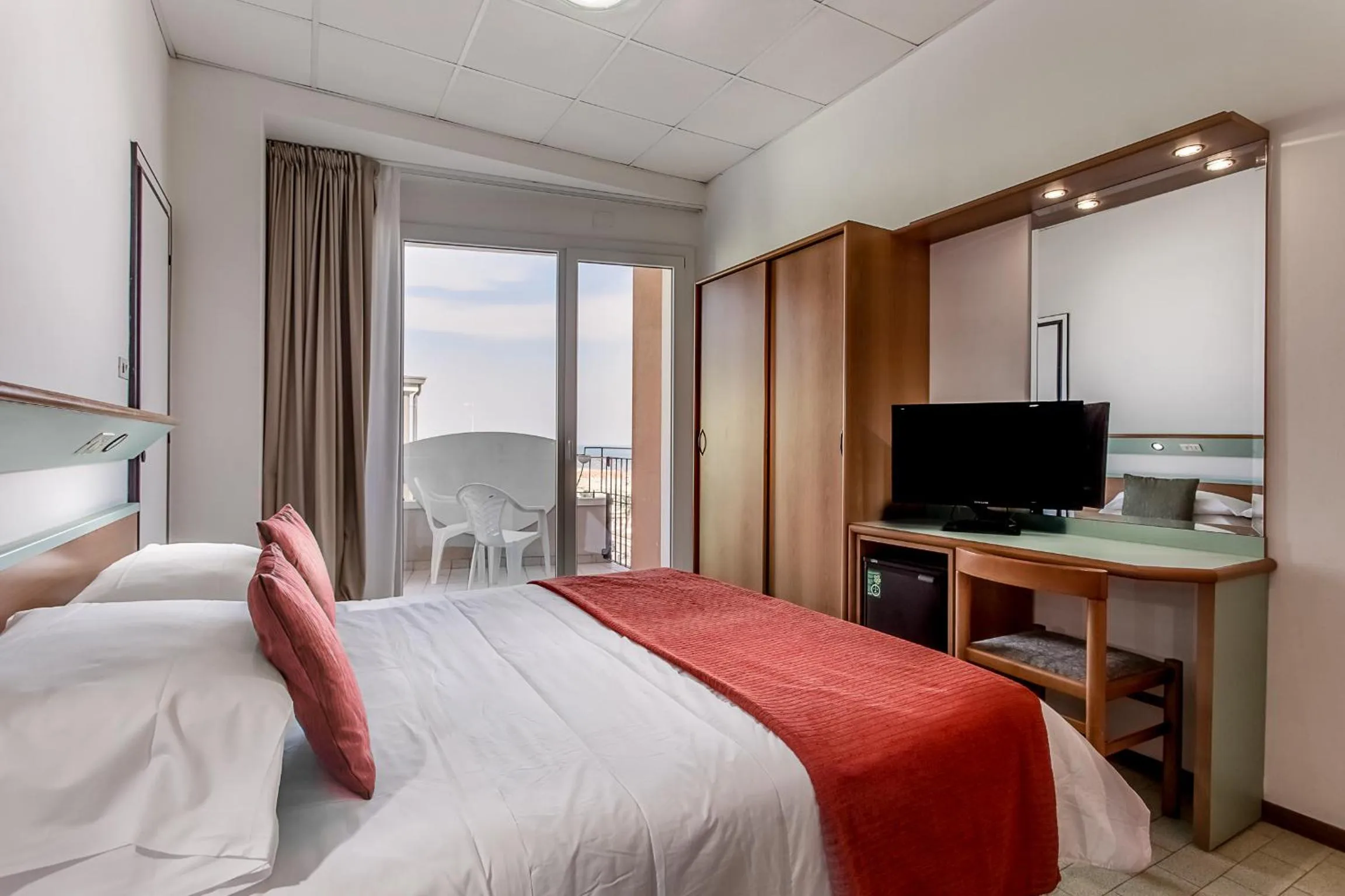 Bedroom, Bed in El Cid Campeador - Family Hotel