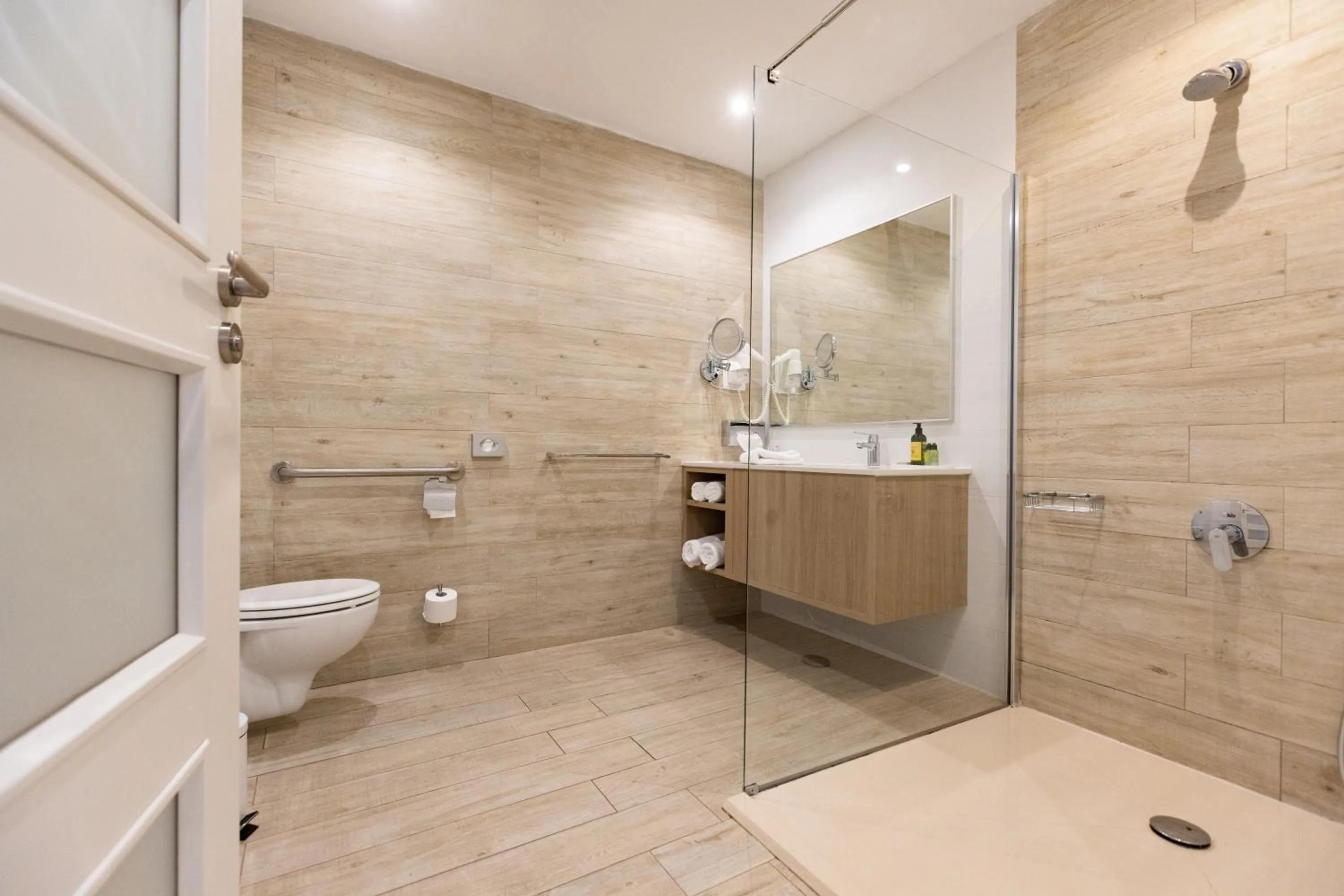 Bathroom in Salini Resort