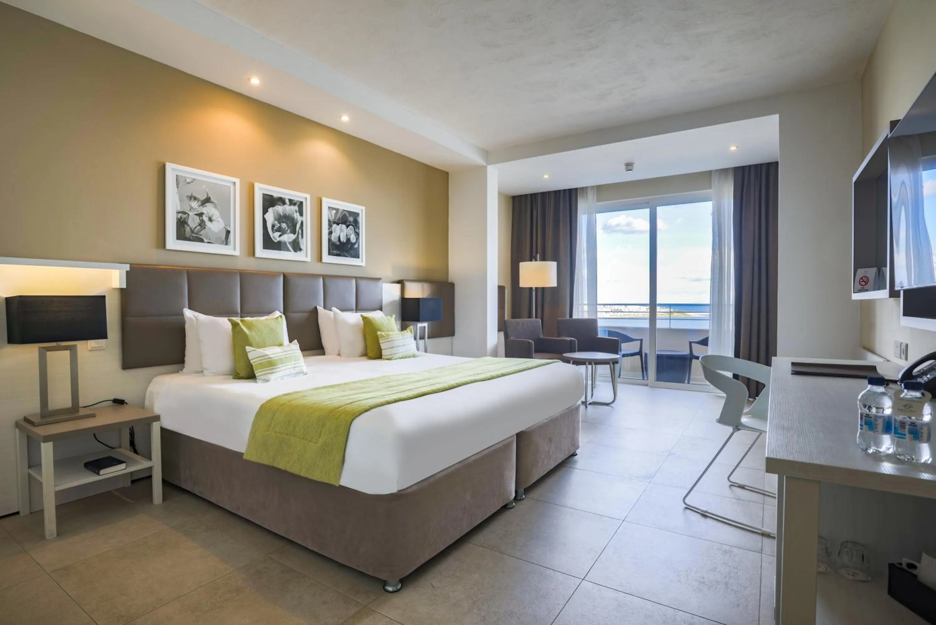 Photo of the whole room, Bed in Salini Resort