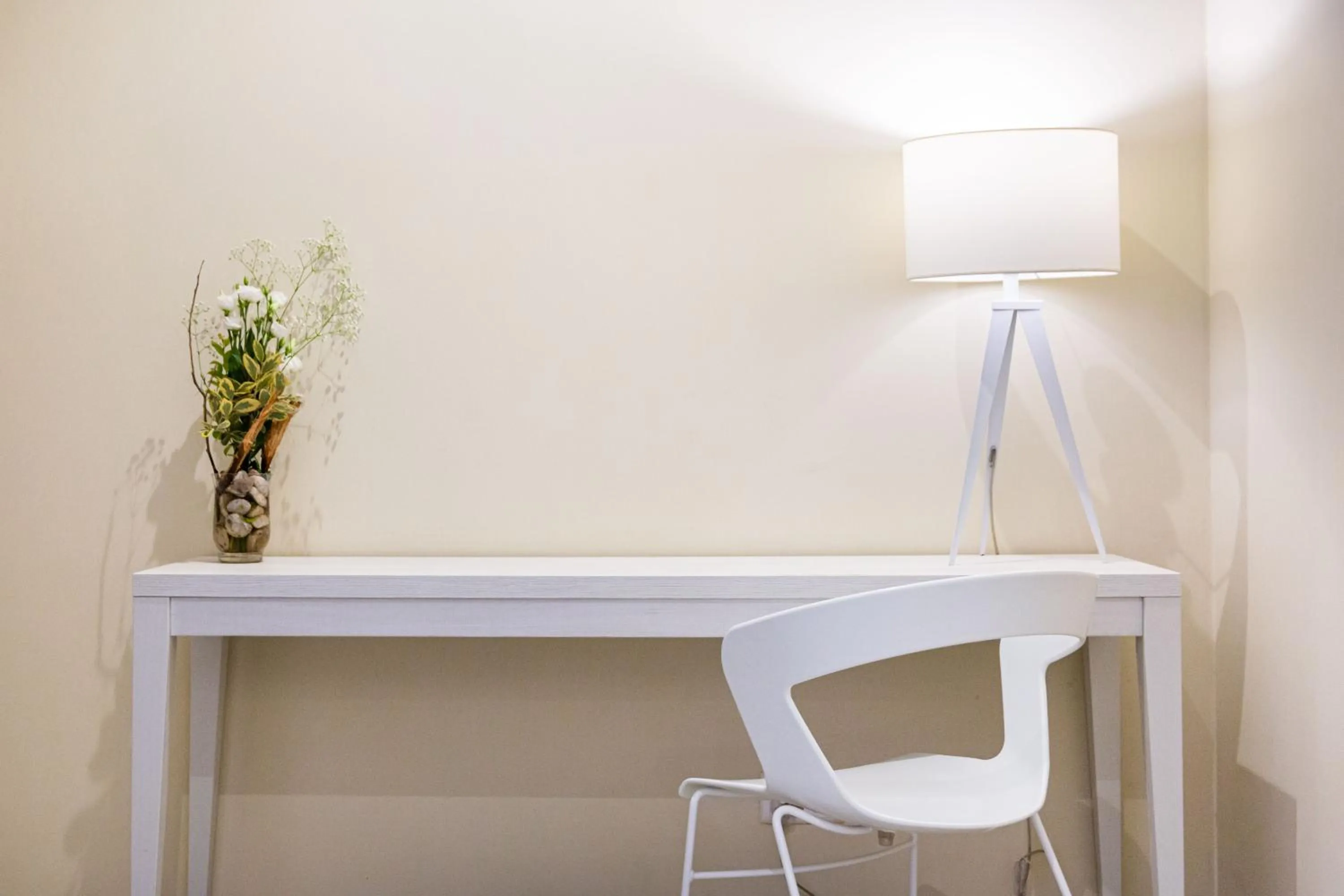 hair dresser in Salini Resort