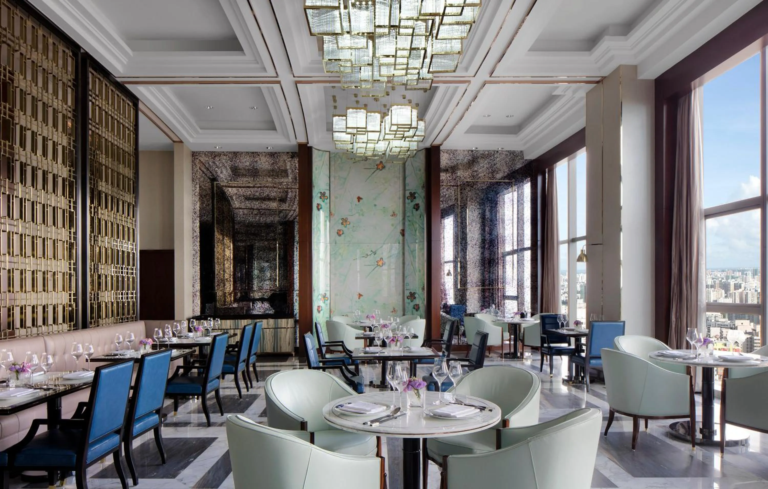 Restaurant/places to eat in The Langham Haikou