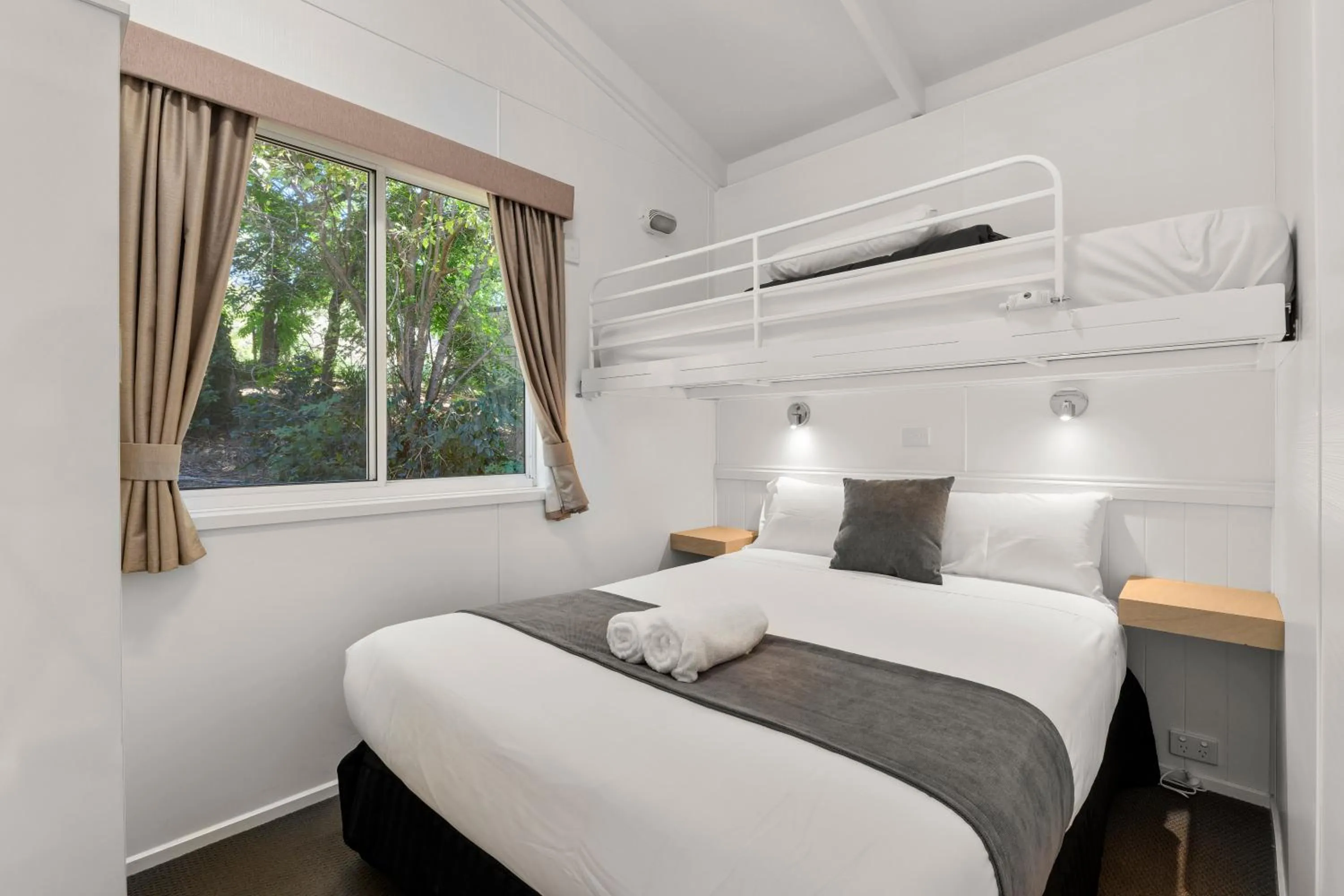 Bedroom, Bed in Bright Riverside Holiday Park