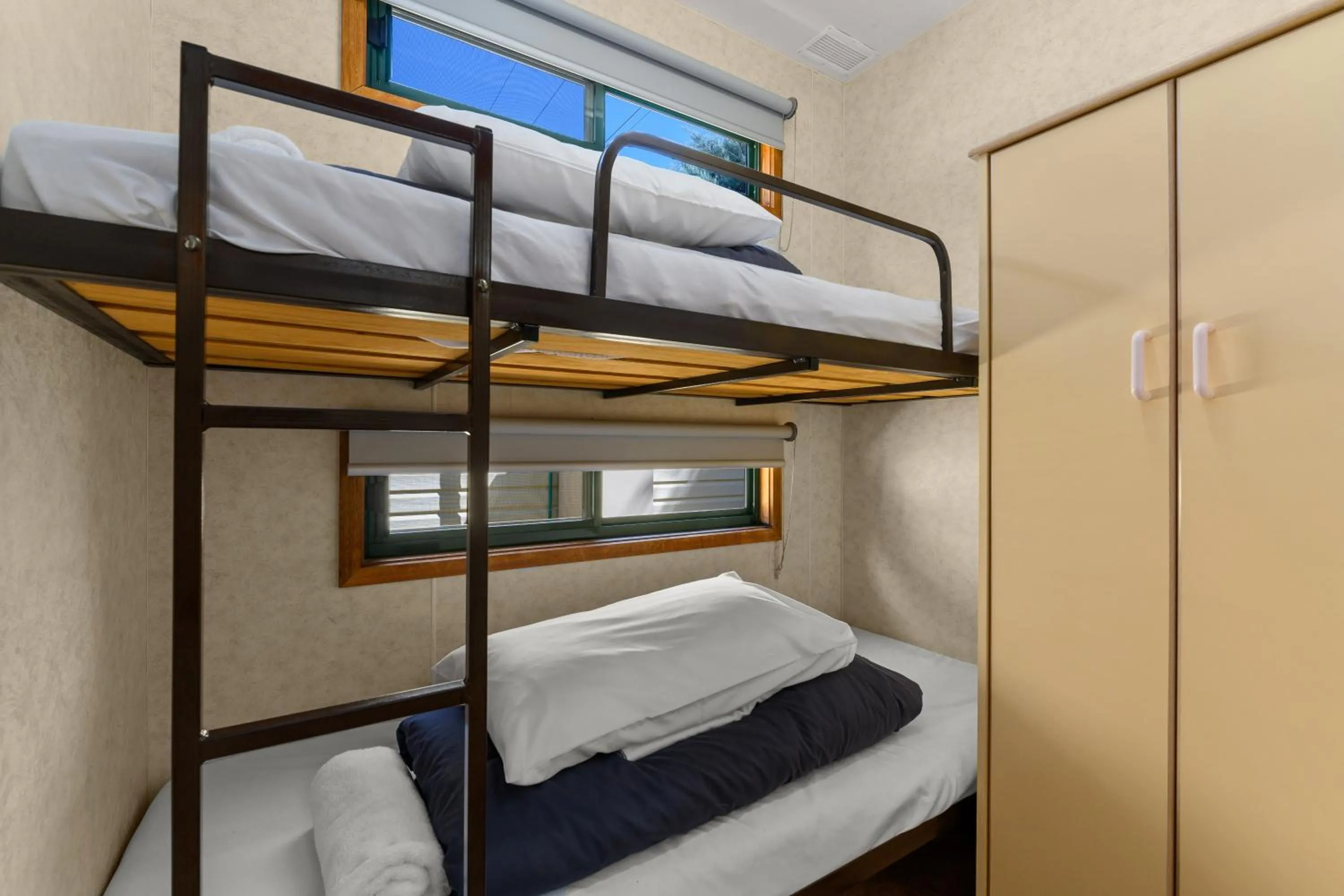 bunk bed, Bed in Bright Riverside Holiday Park