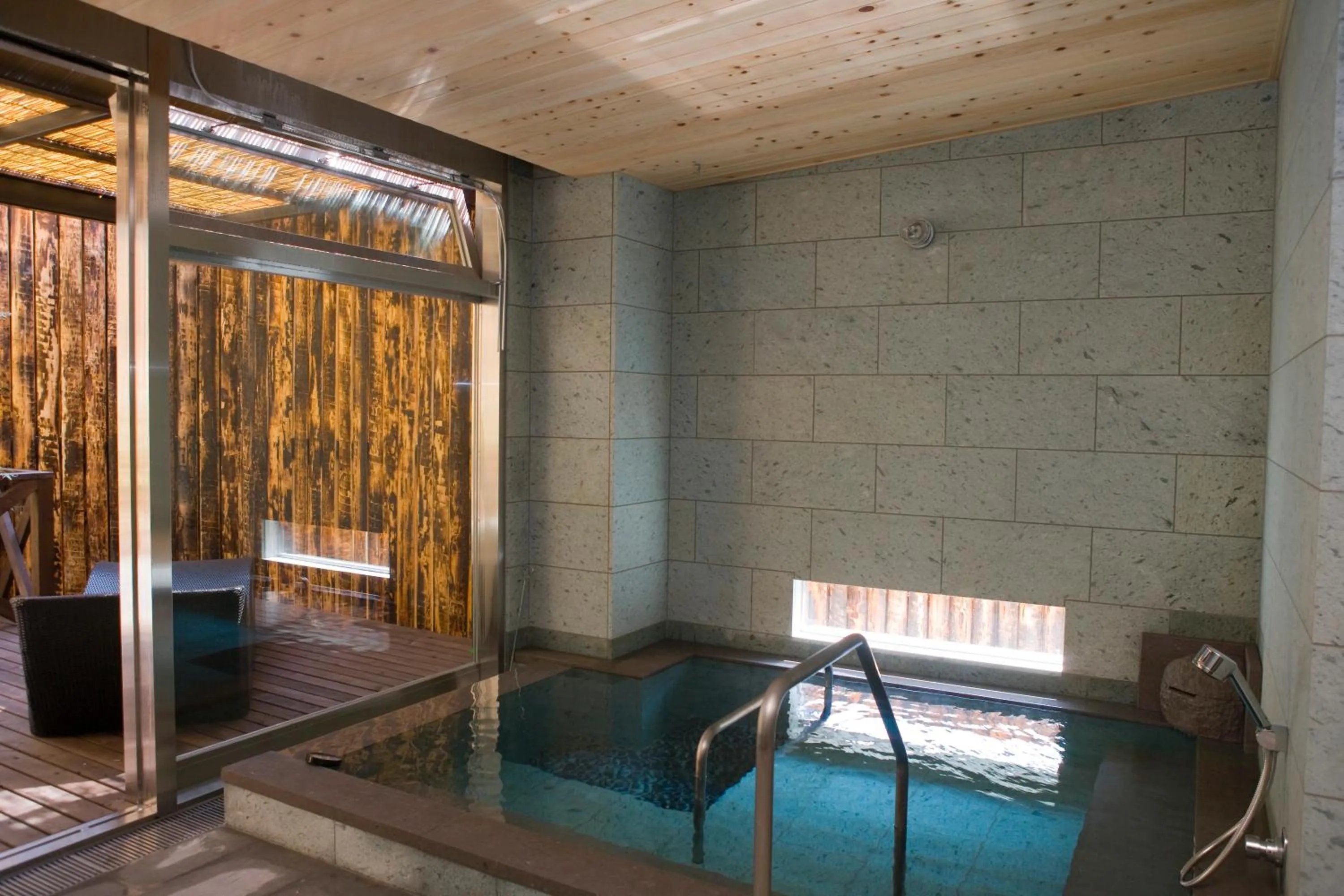 Hot Tub in Onsen Ryokan Yamaki