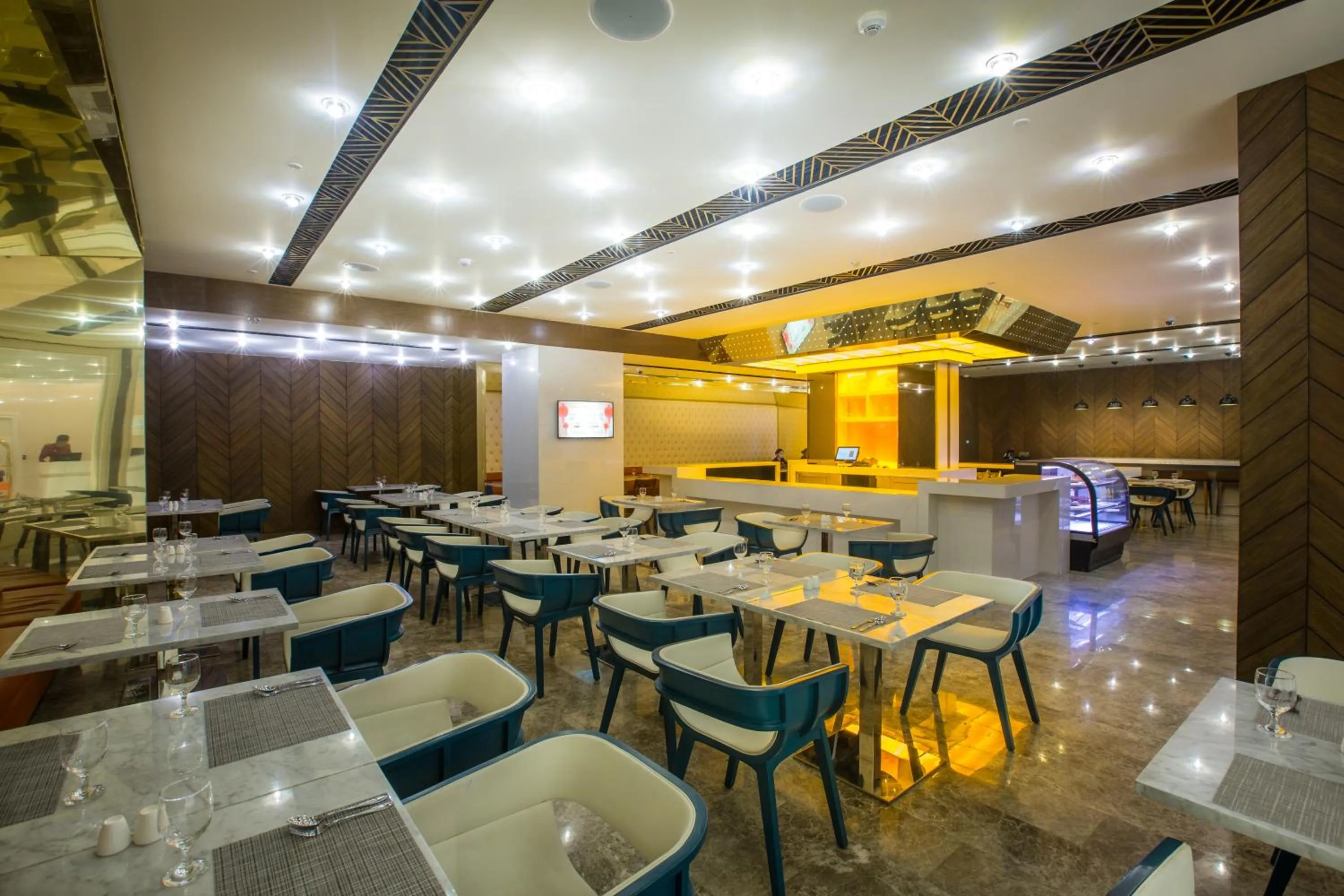 Restaurant/places to eat in Winford Resort and Casino Manila