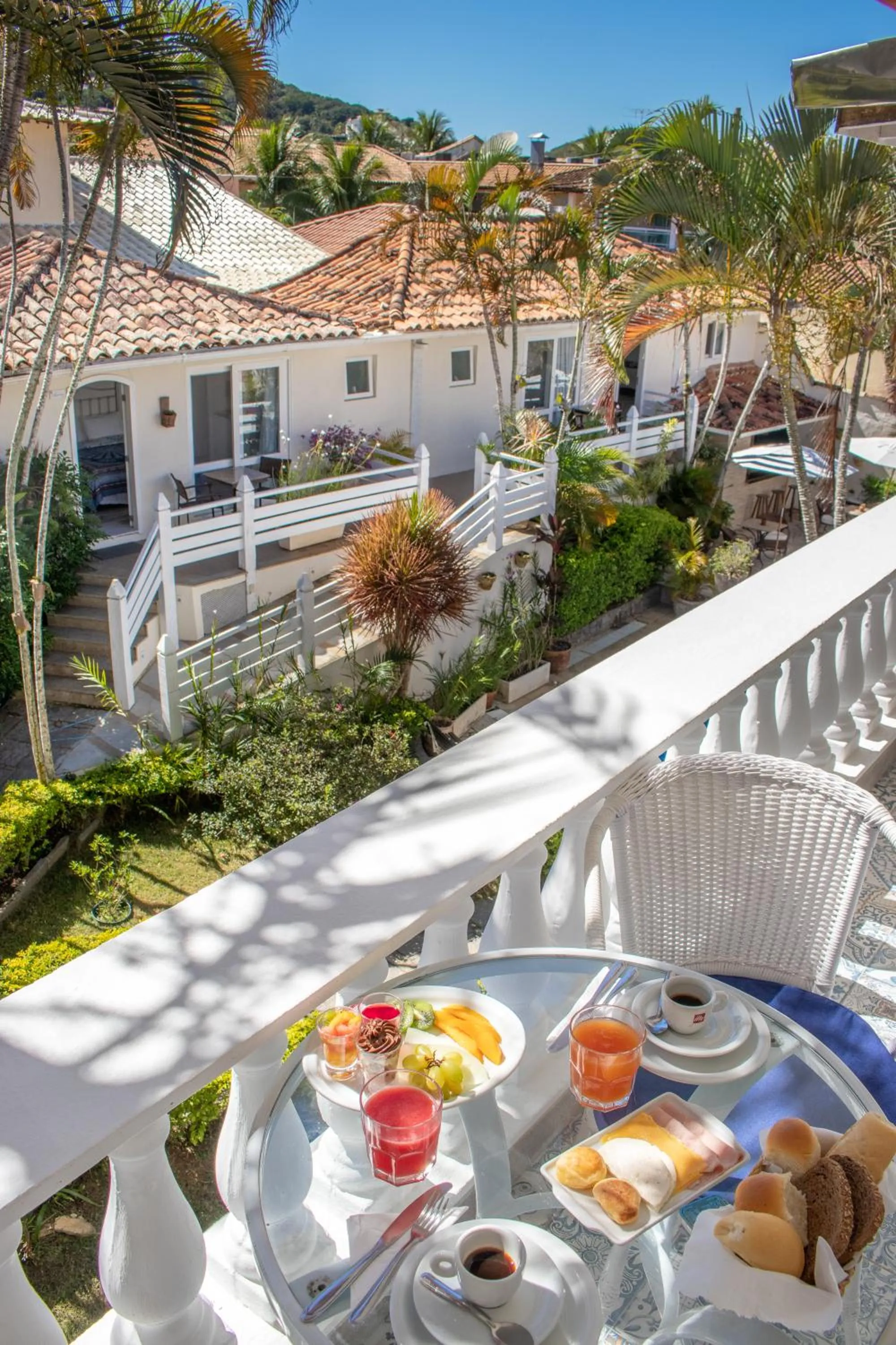 Garden view in Auberge de la Langouste