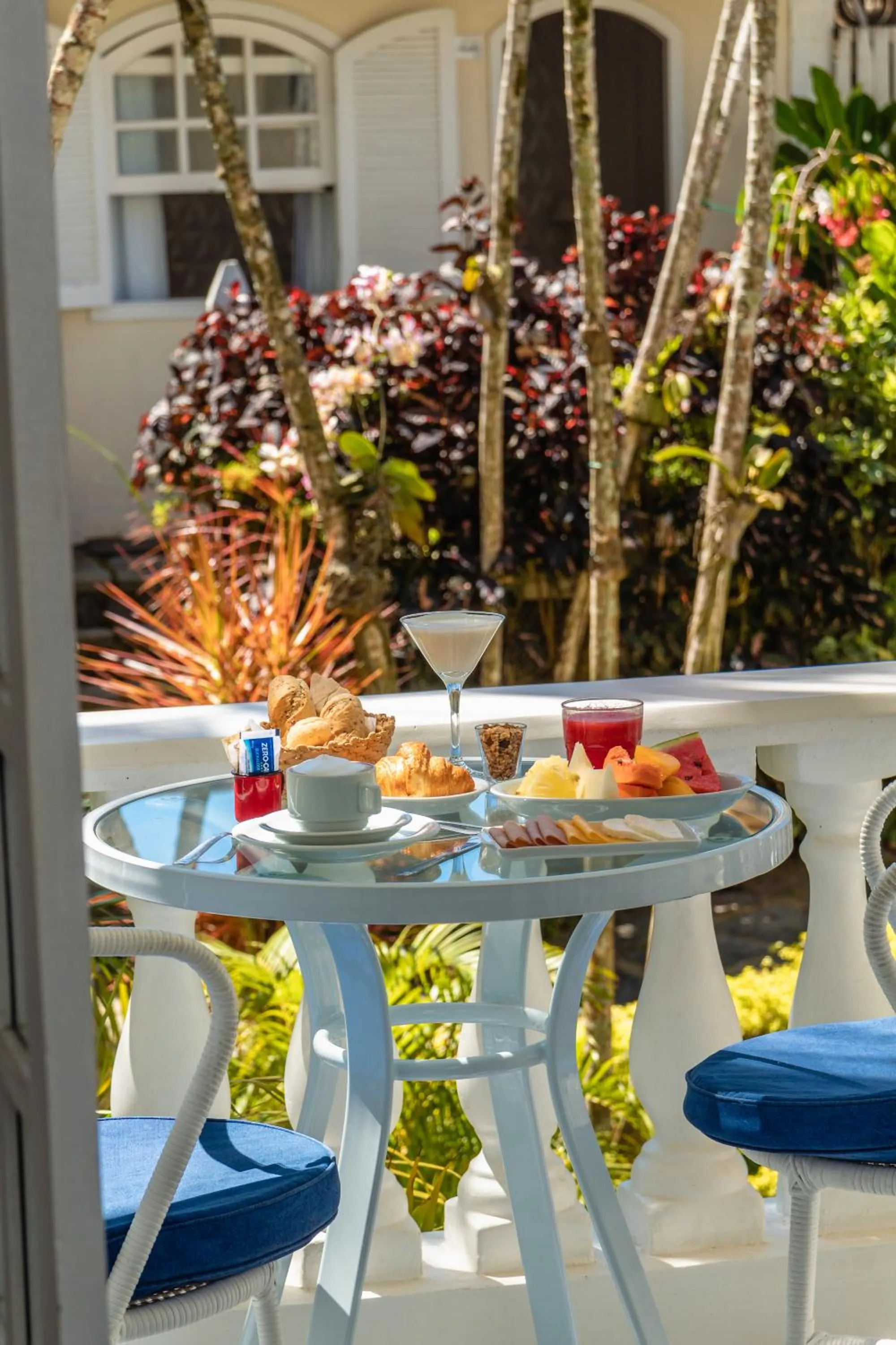 Breakfast in Auberge de la Langouste