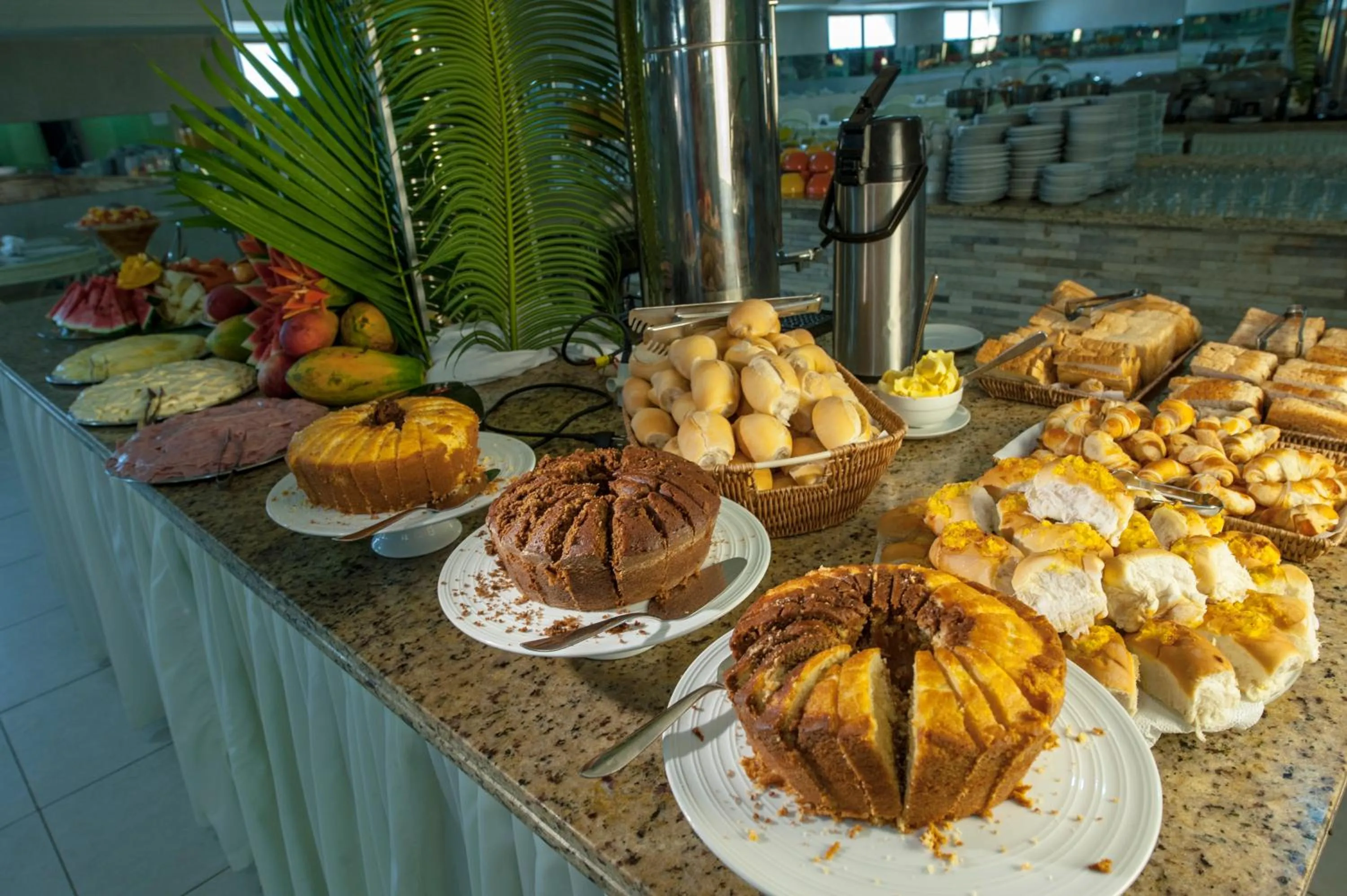 Restaurant/places to eat in Estação do Sol Praia Hotel