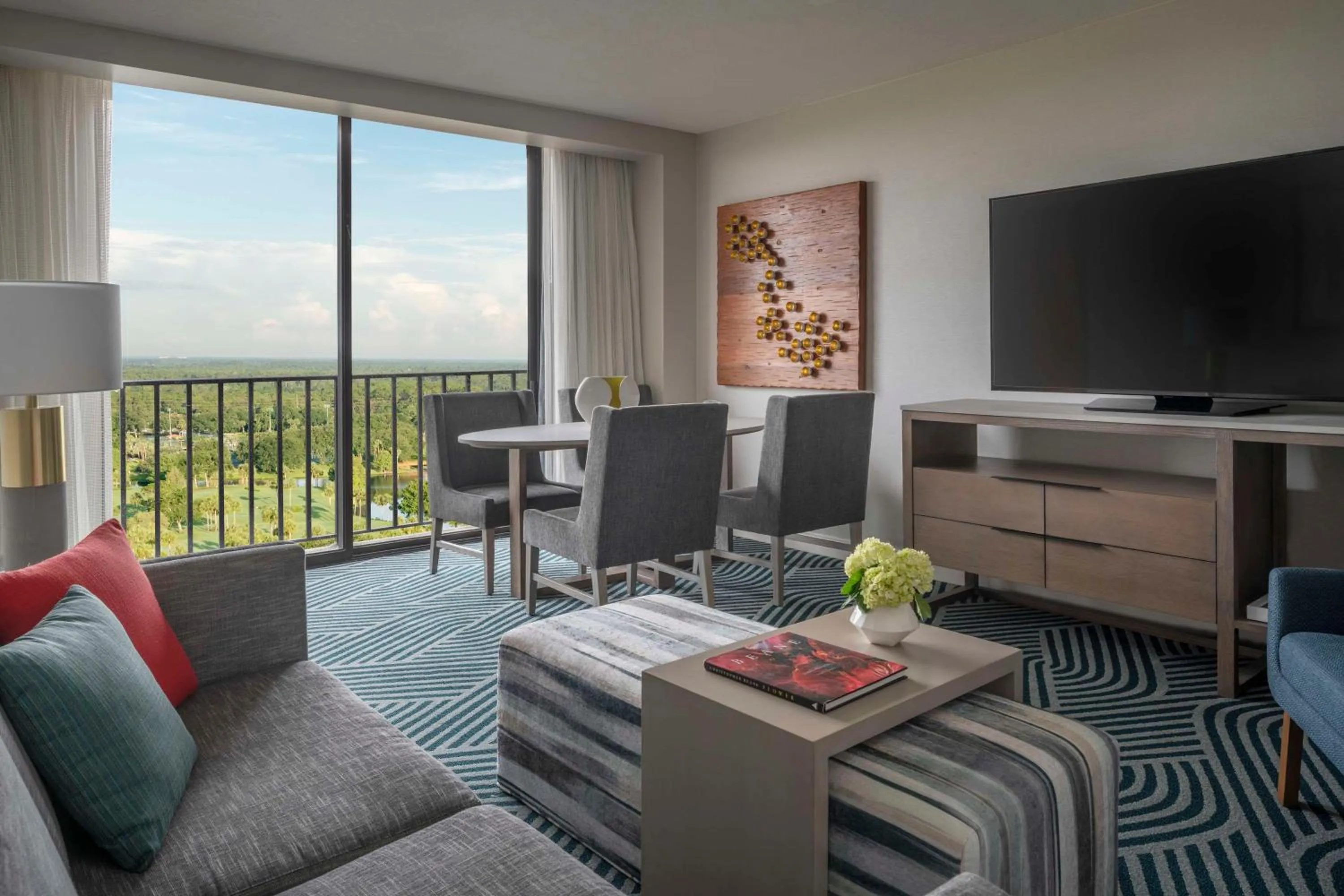 Executive Suite in Hyatt Regency Grand Cypress Resort - Free Shuttle to Theme Parks!