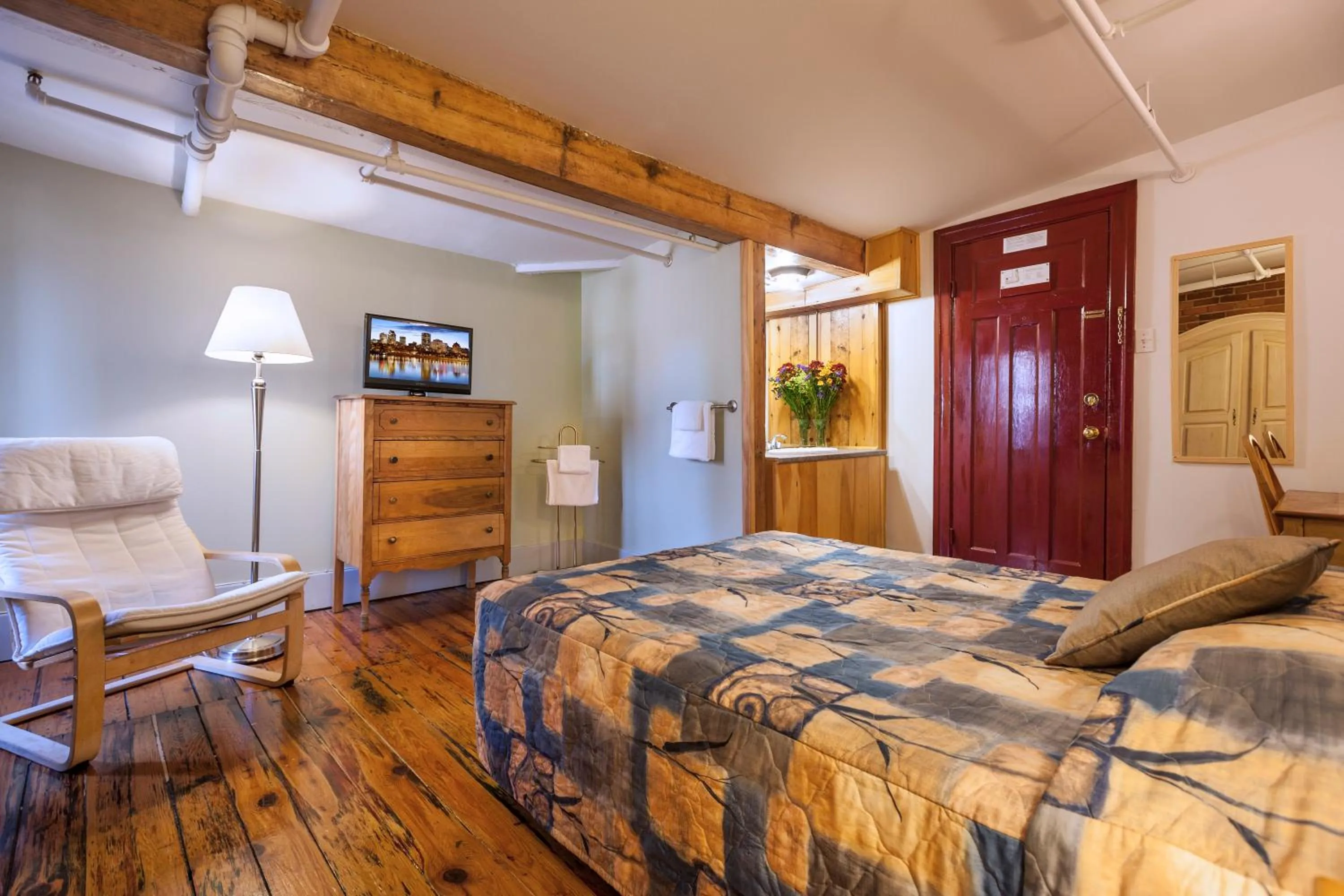 Bed in Hotel Abri du Voyageur