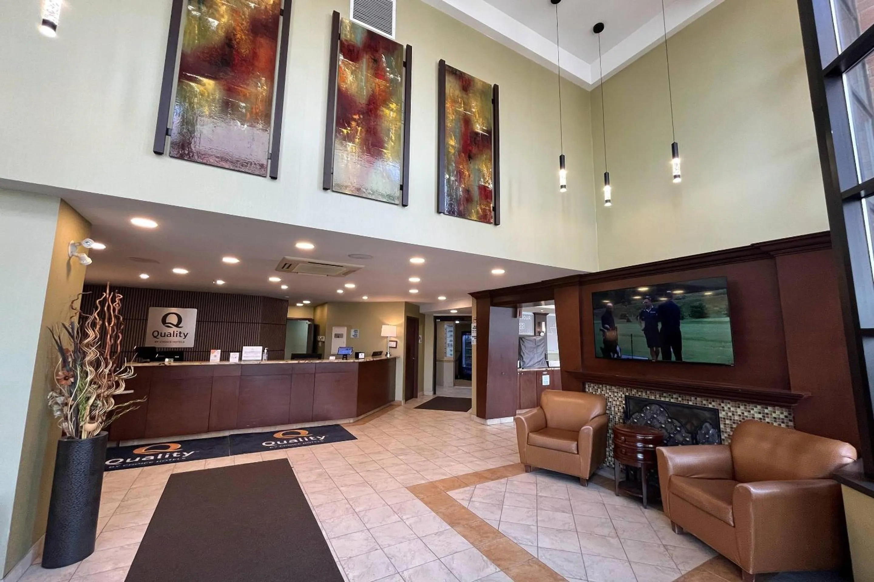 Lobby or reception in Quality Inn Saint-Jean-sur-Richelieu