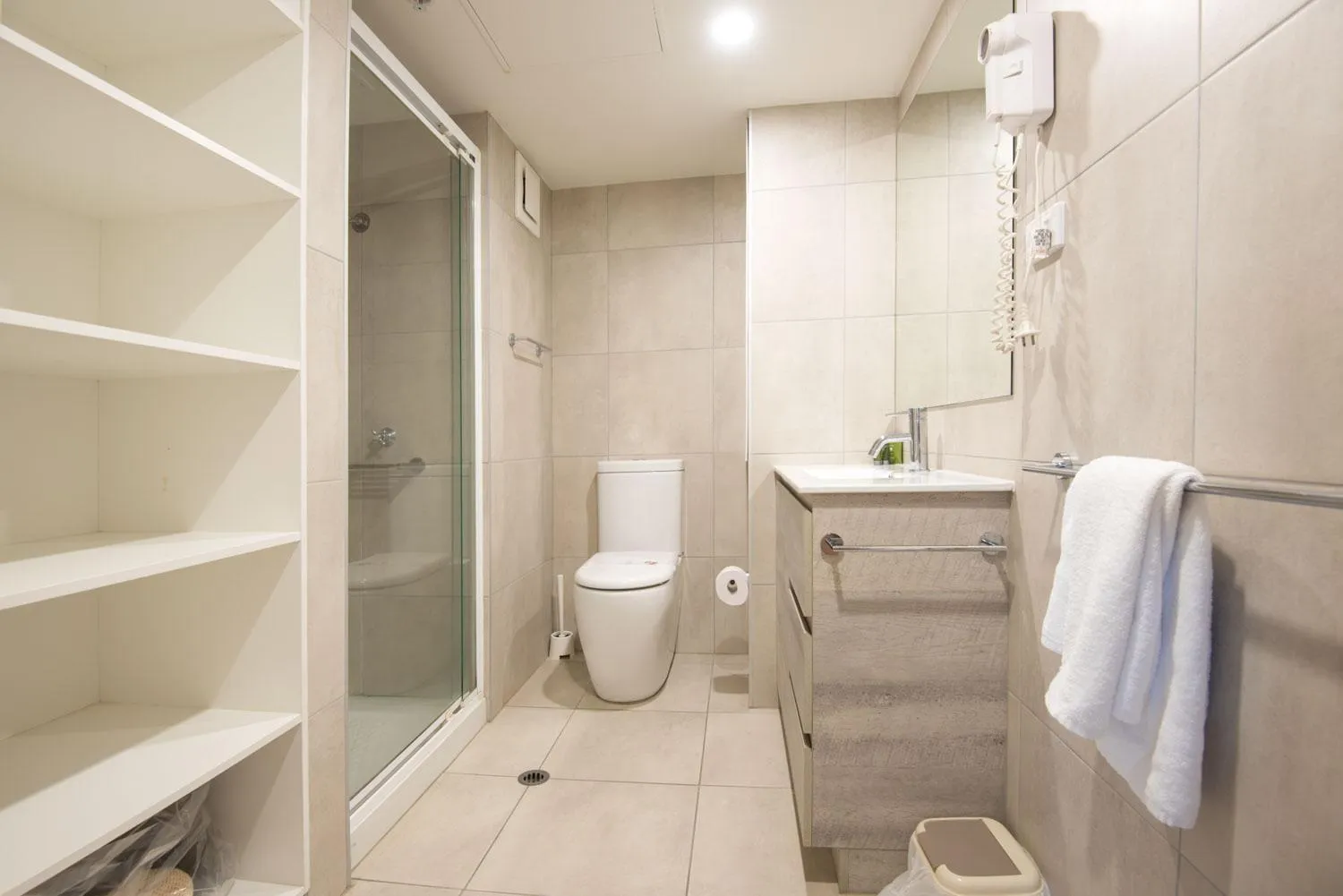 Shower in Coolum Caprice