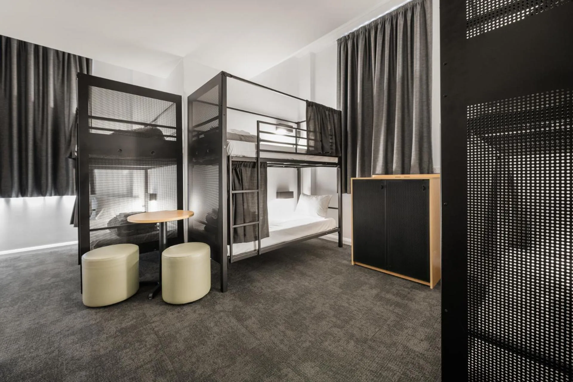 Bedroom, Bed in YHA Sydney Central