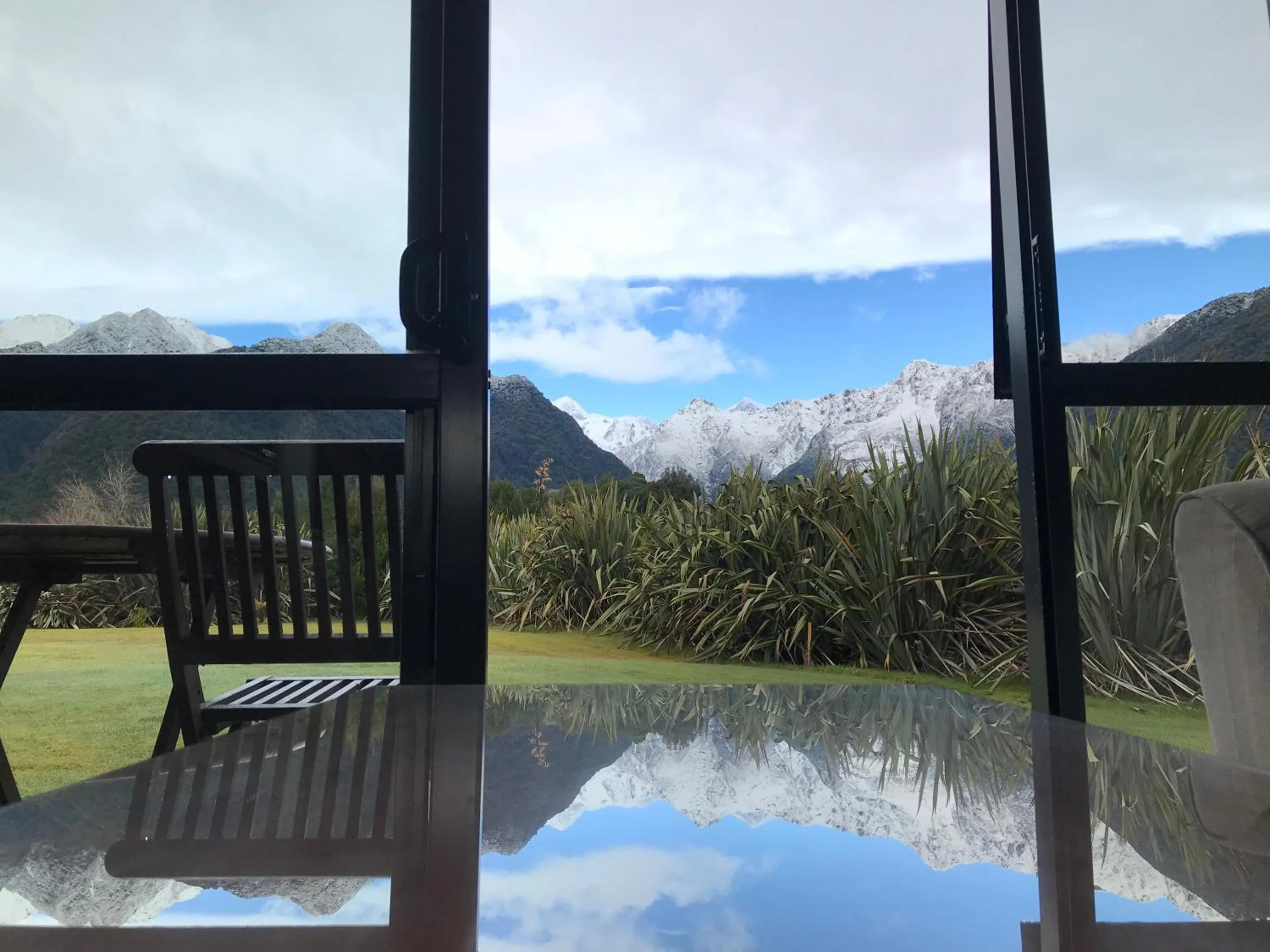 Mountain view in Sunset Motel