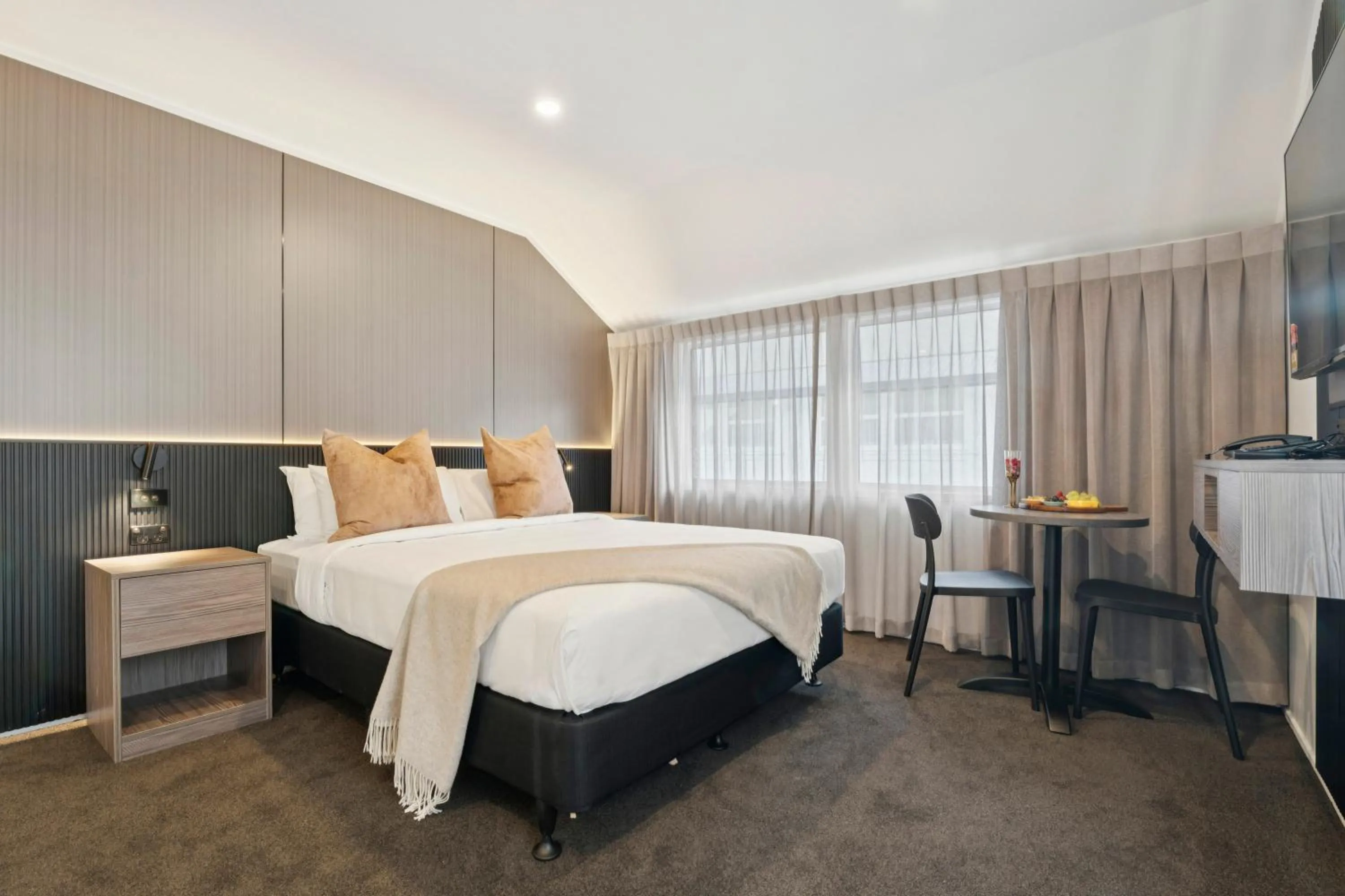 Bed in Sai Motels - Greenlane Auckland