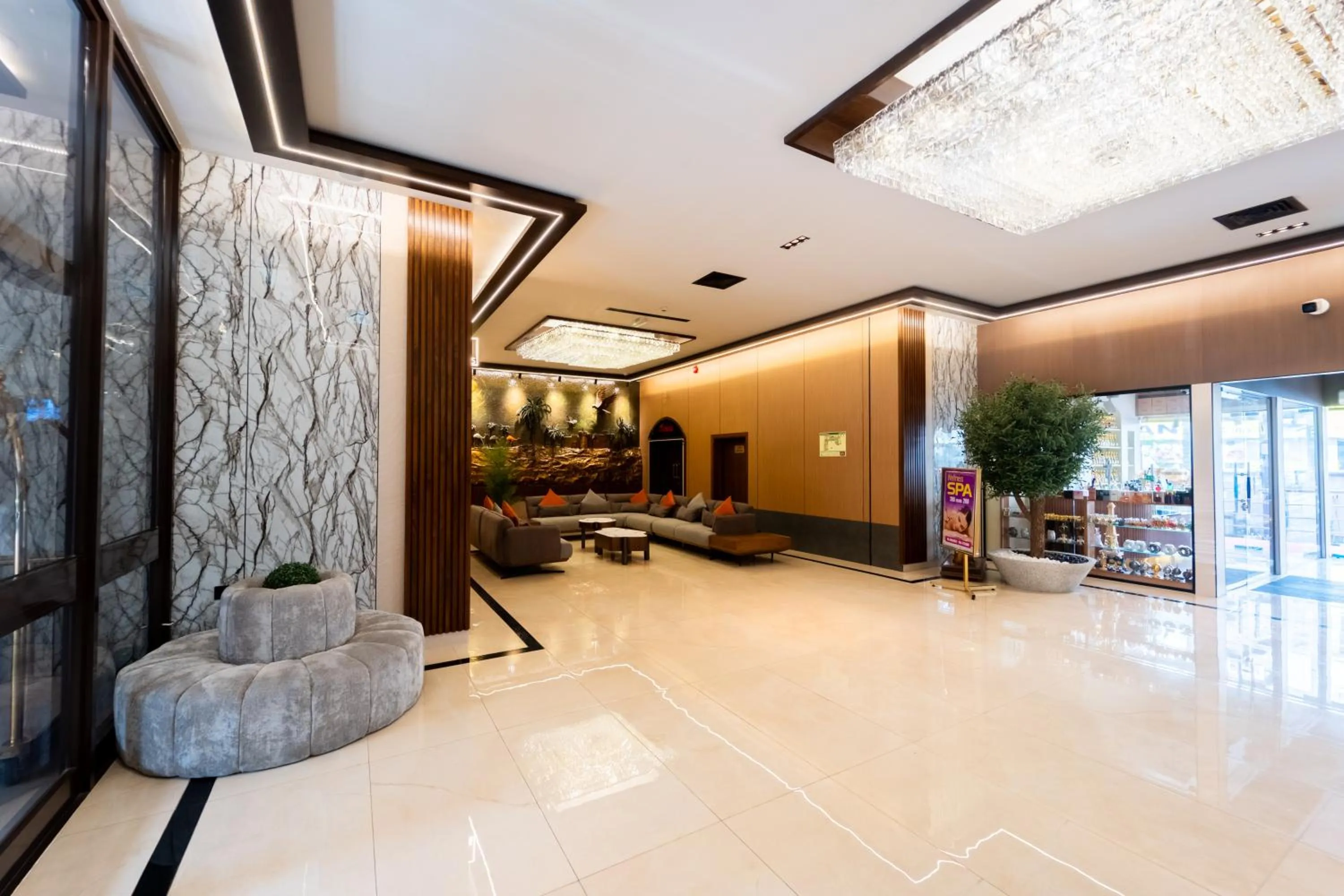 Facade/entrance in Grand Astoria Hotel