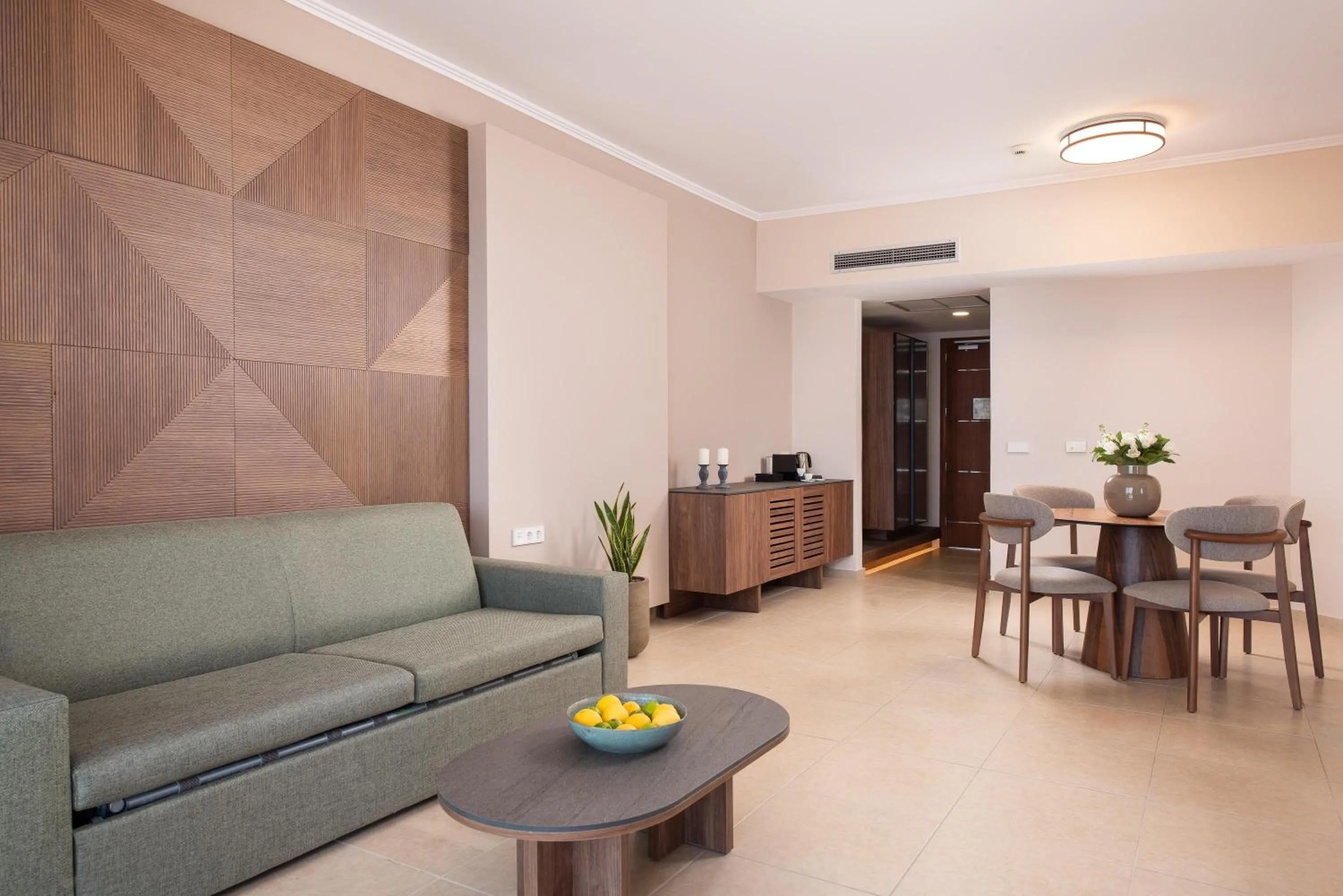 Photo of the whole room in KRESTEN ROYAL Euphoria Resort