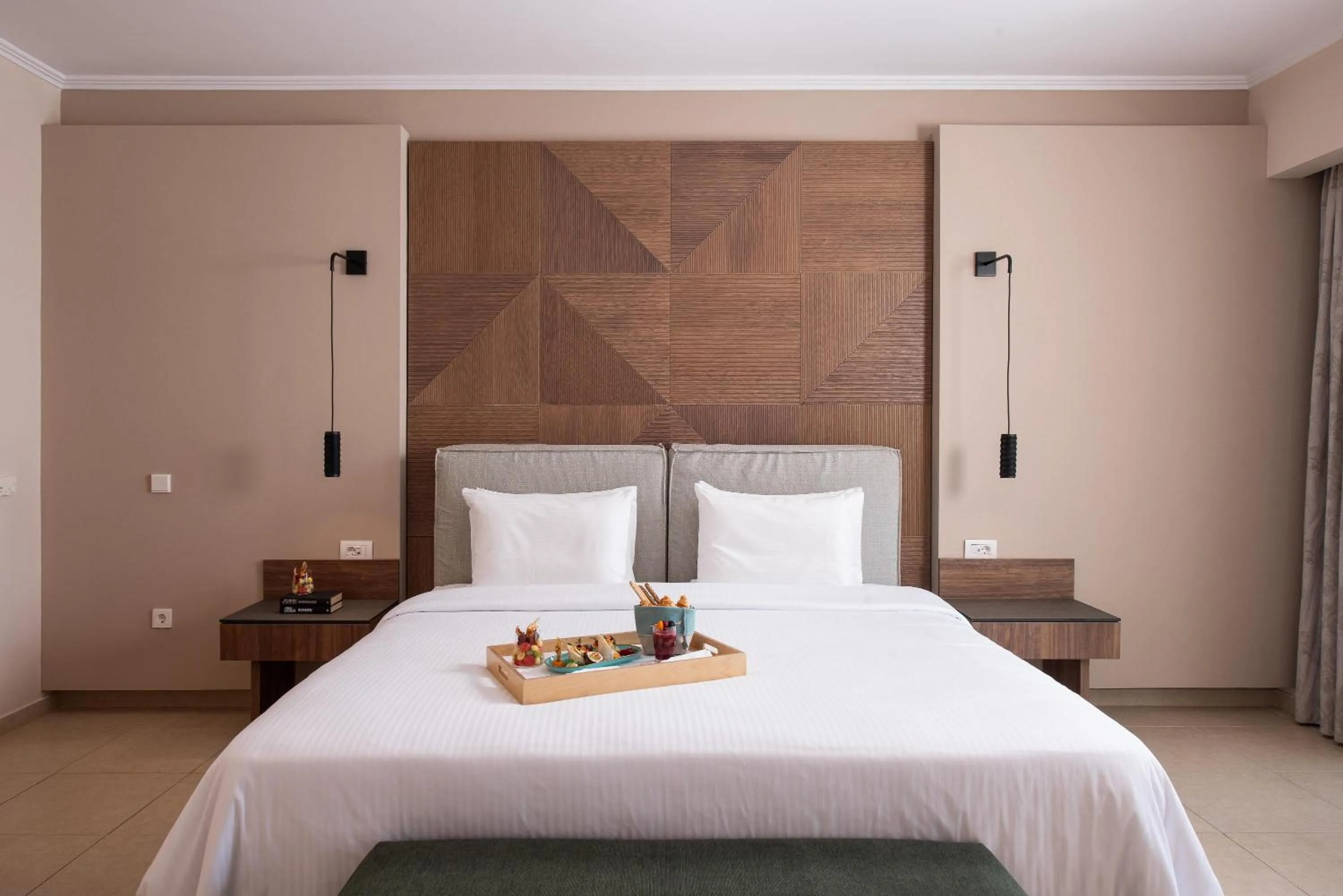 Photo of the whole room, Bed in KRESTEN ROYAL Euphoria Resort