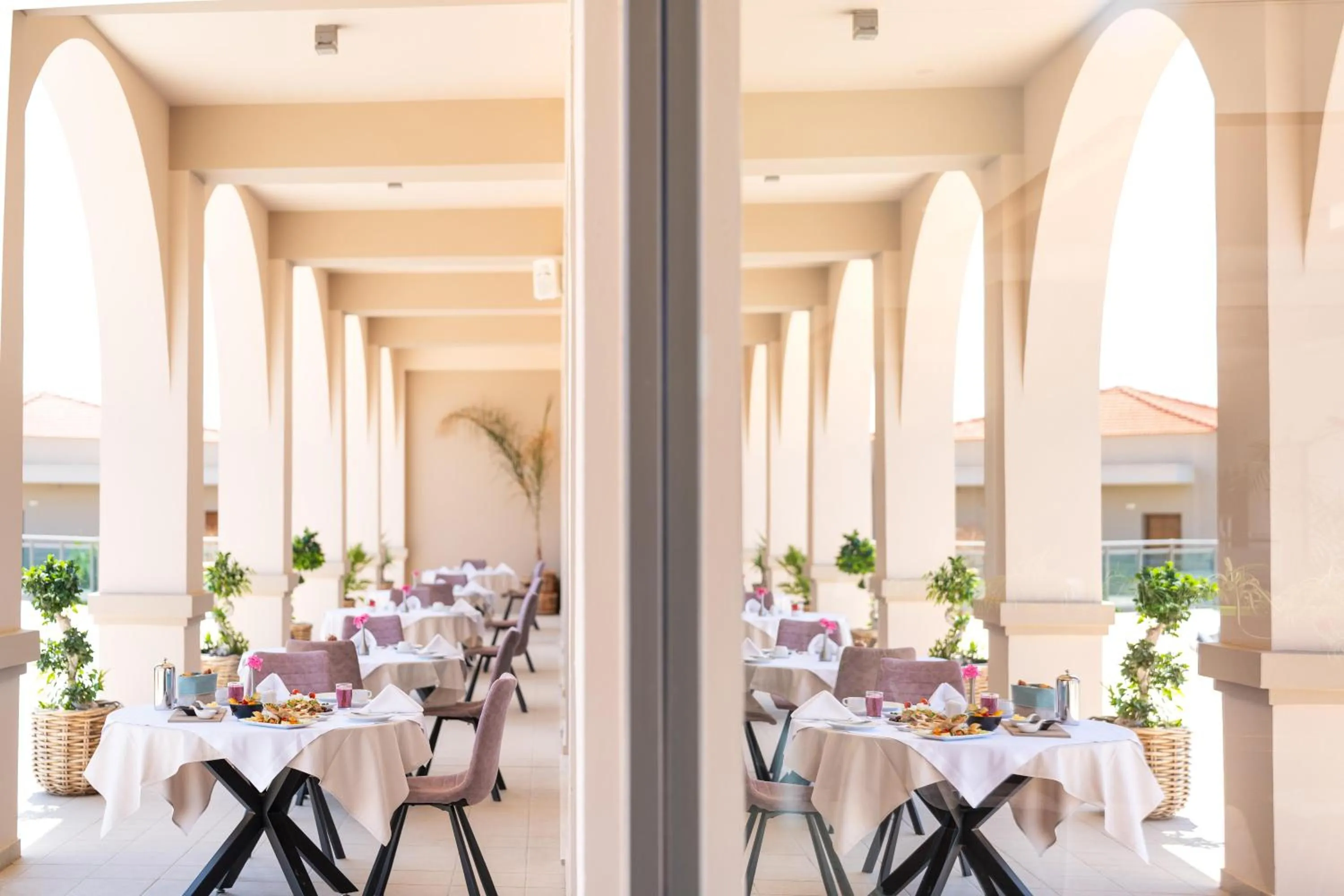 Restaurant/places to eat in KRESTEN ROYAL Euphoria Resort