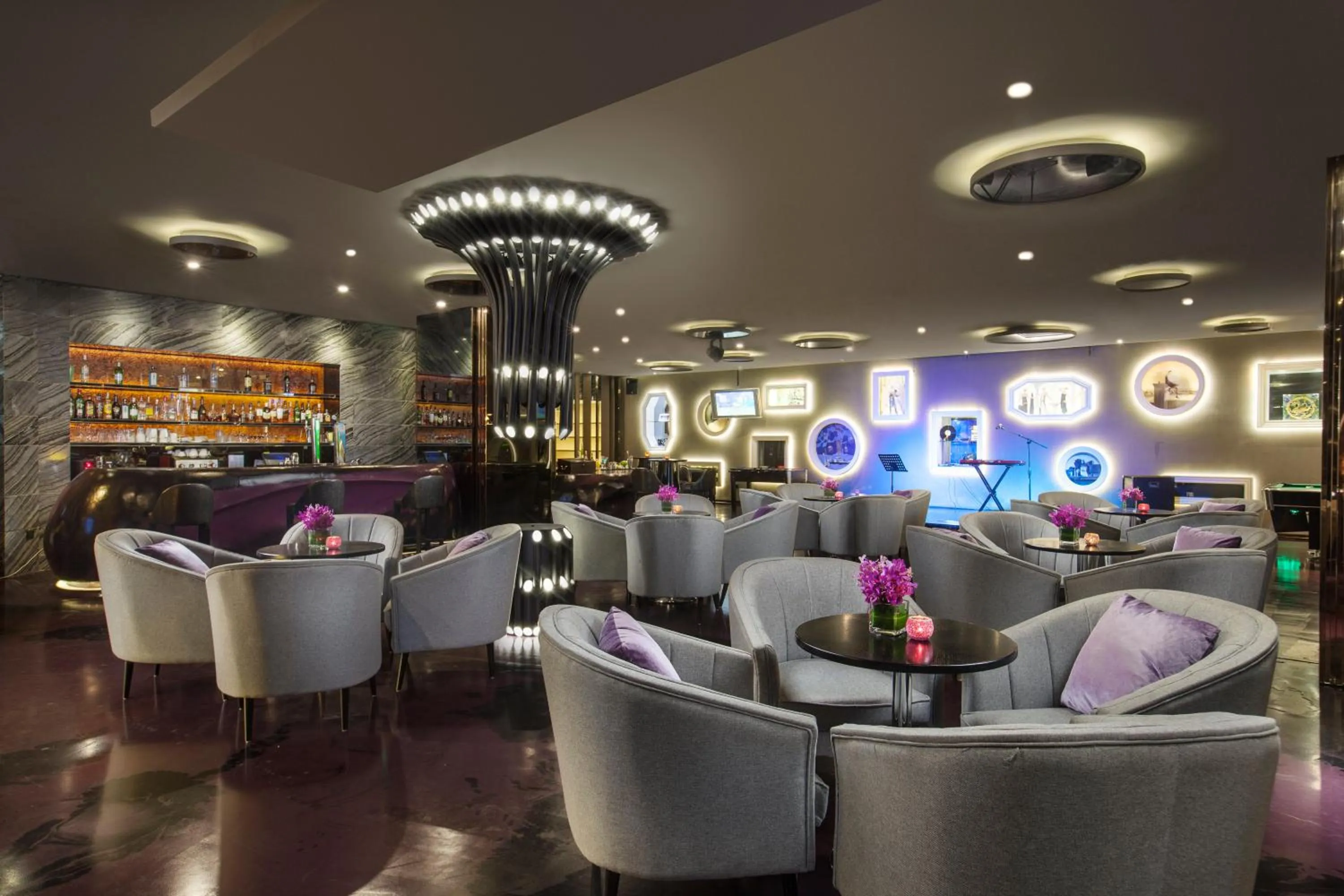 Lobby or reception, Lounge/Bar in Crowne Plaza Shanghai Pudong