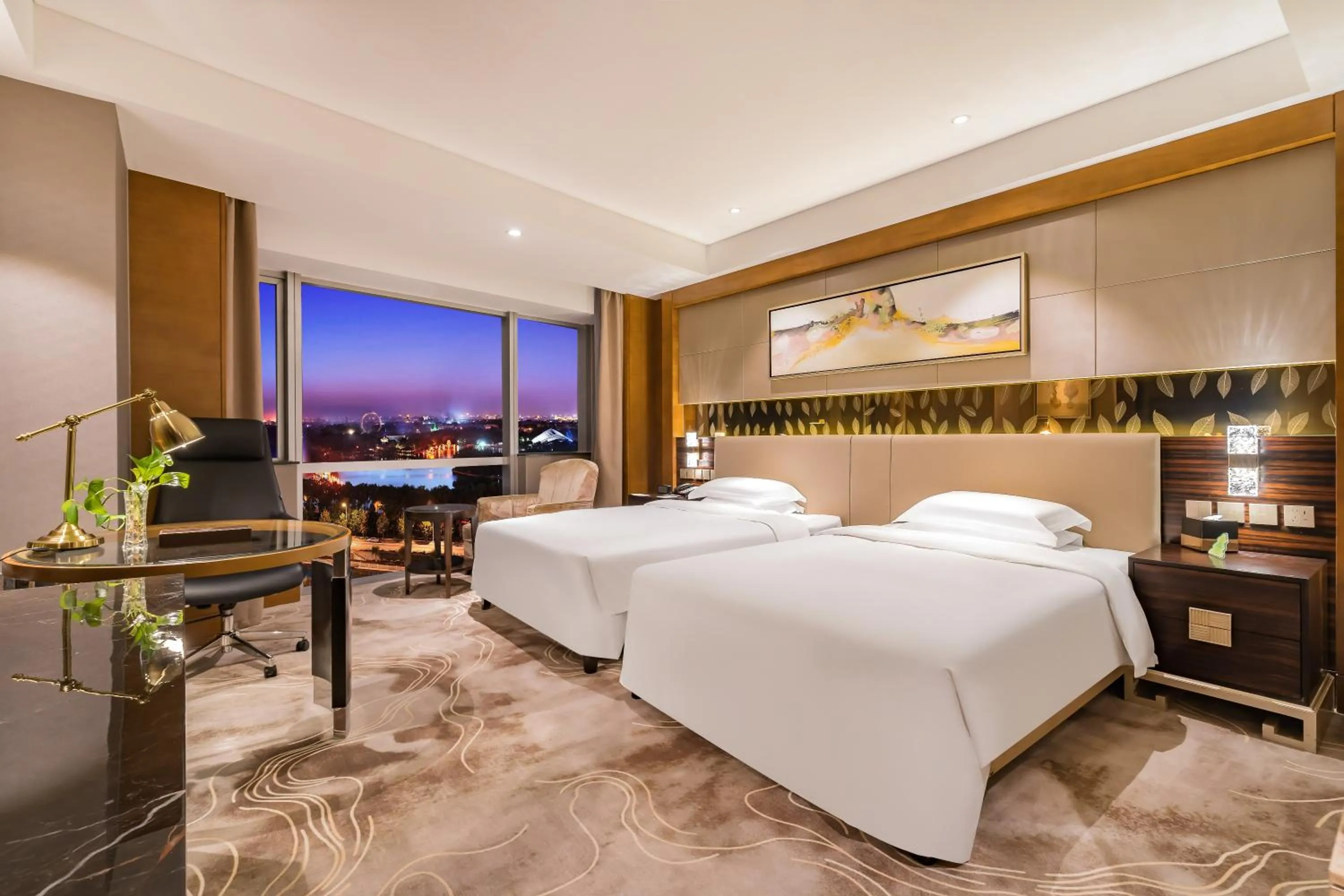 Bed in Lake View Hotel