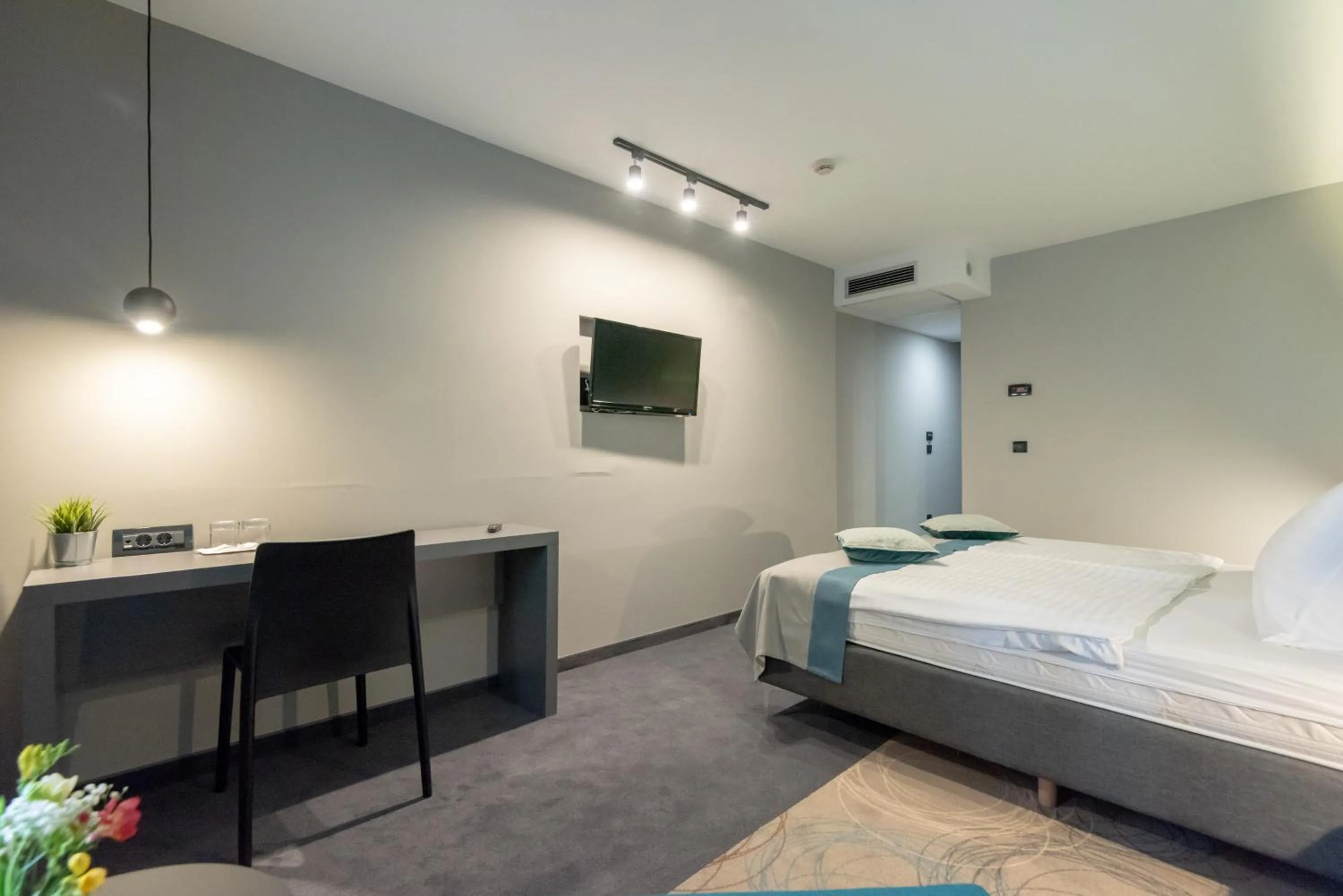 Bed in Hotel Kolovare