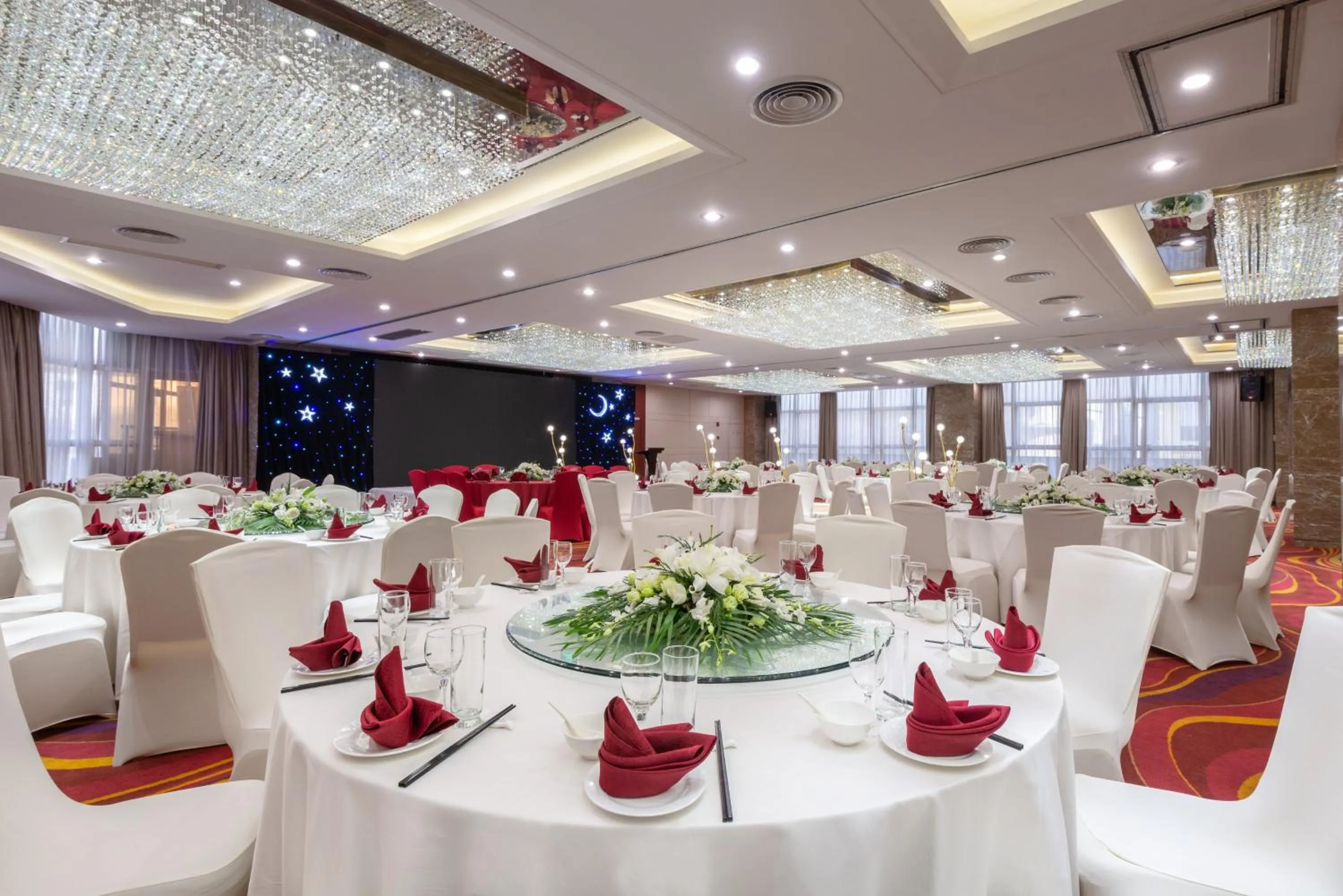 Banquet/Function facilities in Holiday Inn Shanghai Vista Near Jing'an Temple
