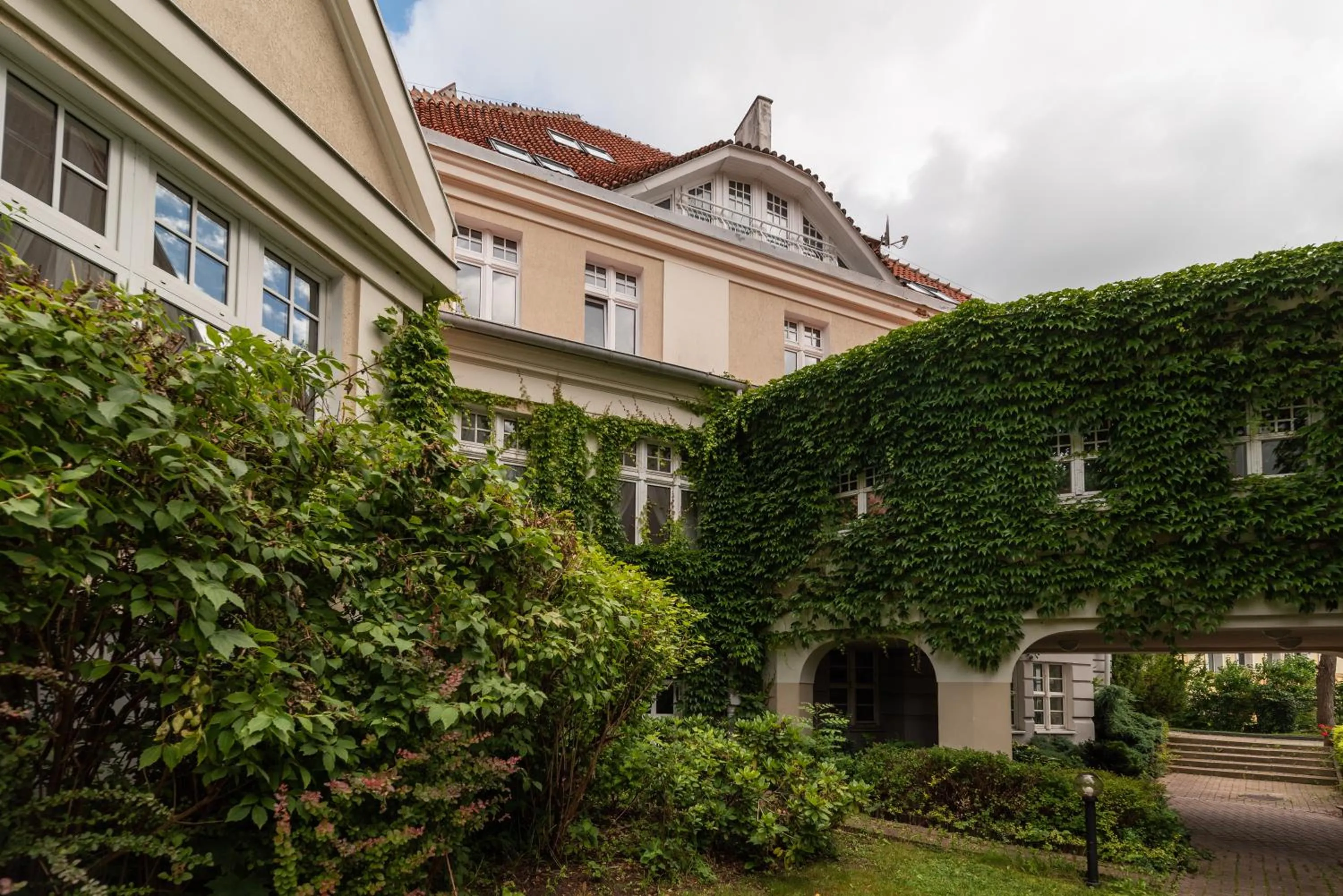 Property building in Villa Pallas