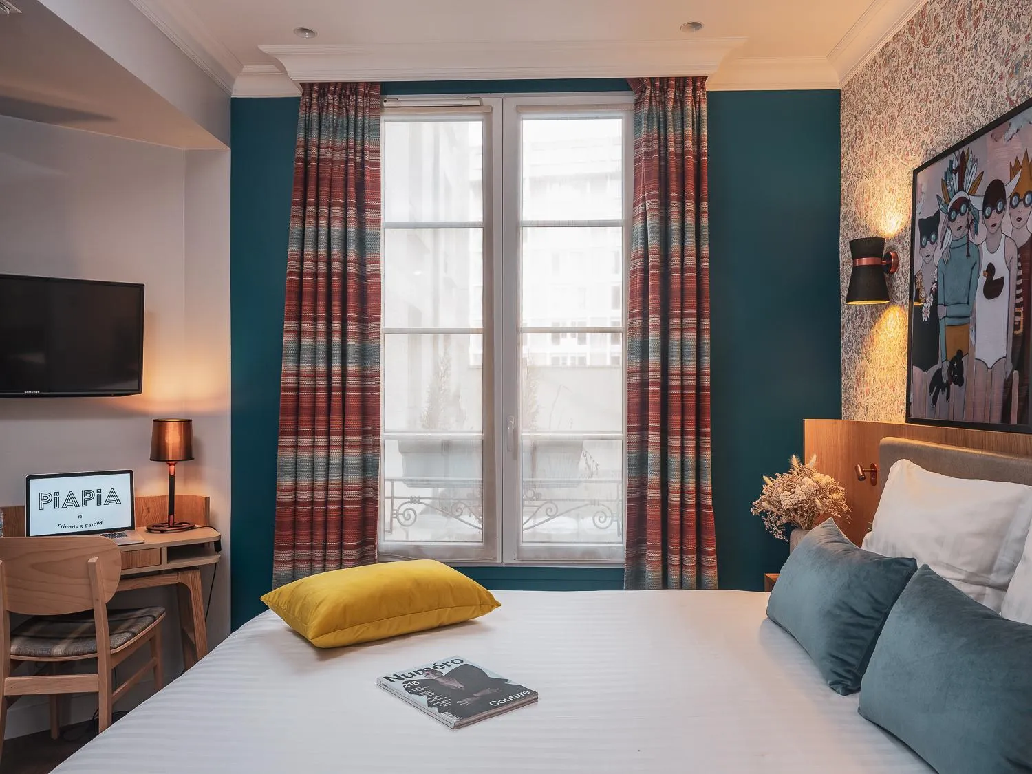 Bedroom, Bed in Hôtel Piapia