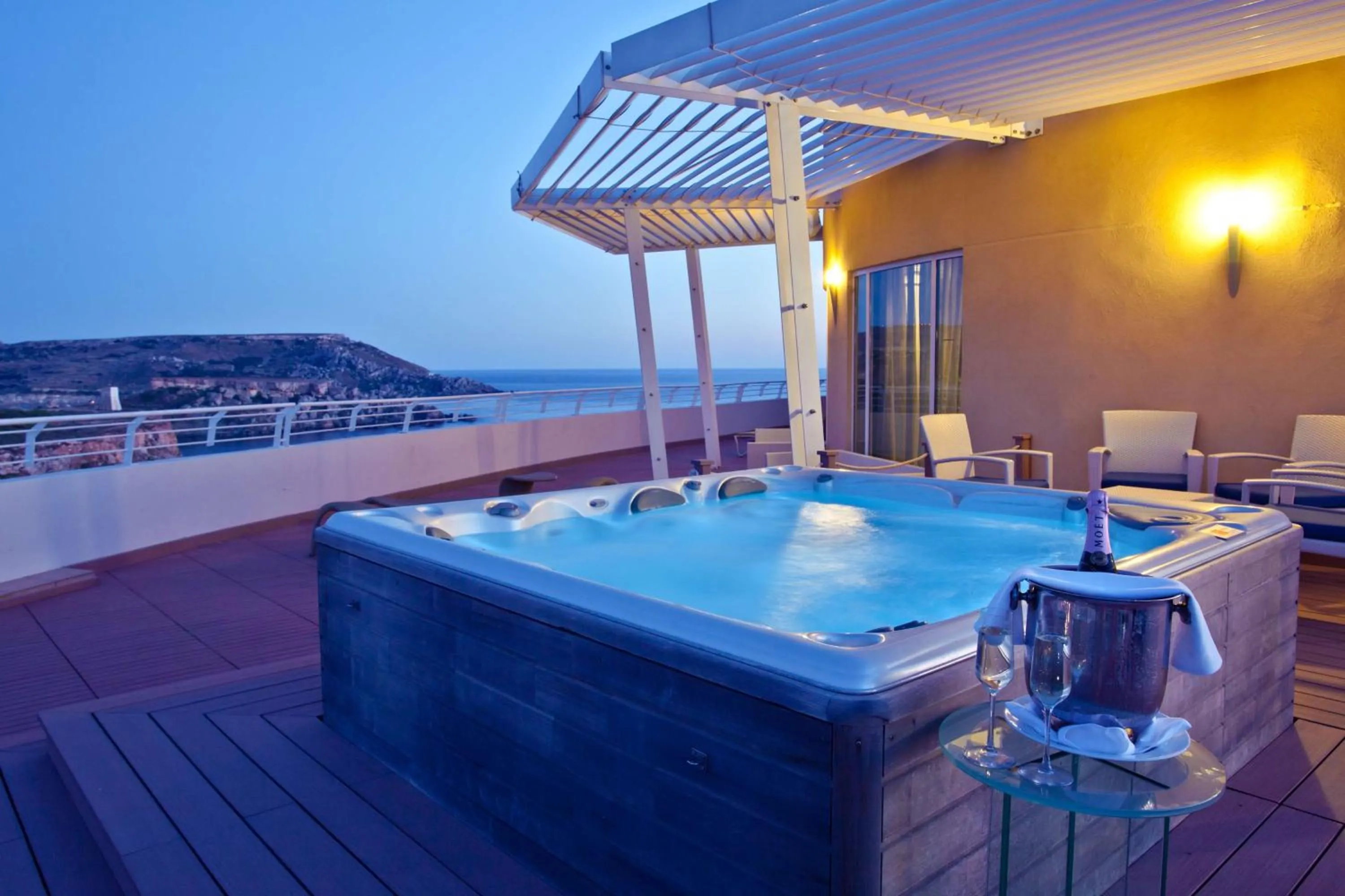 Bedroom in Radisson Blu Resort & Spa, Malta Golden Sands