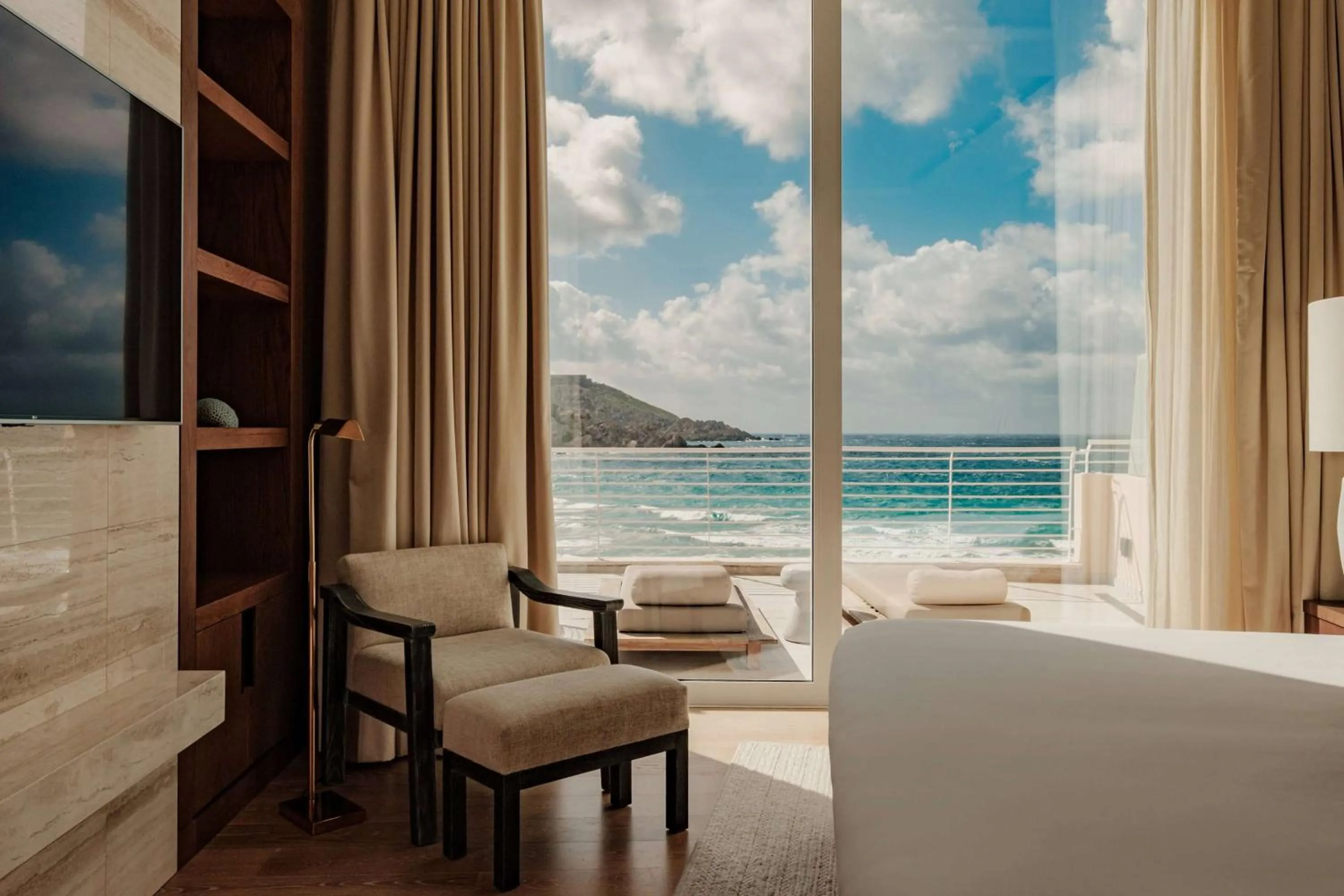 Bedroom in Radisson Blu Resort & Spa, Malta Golden Sands