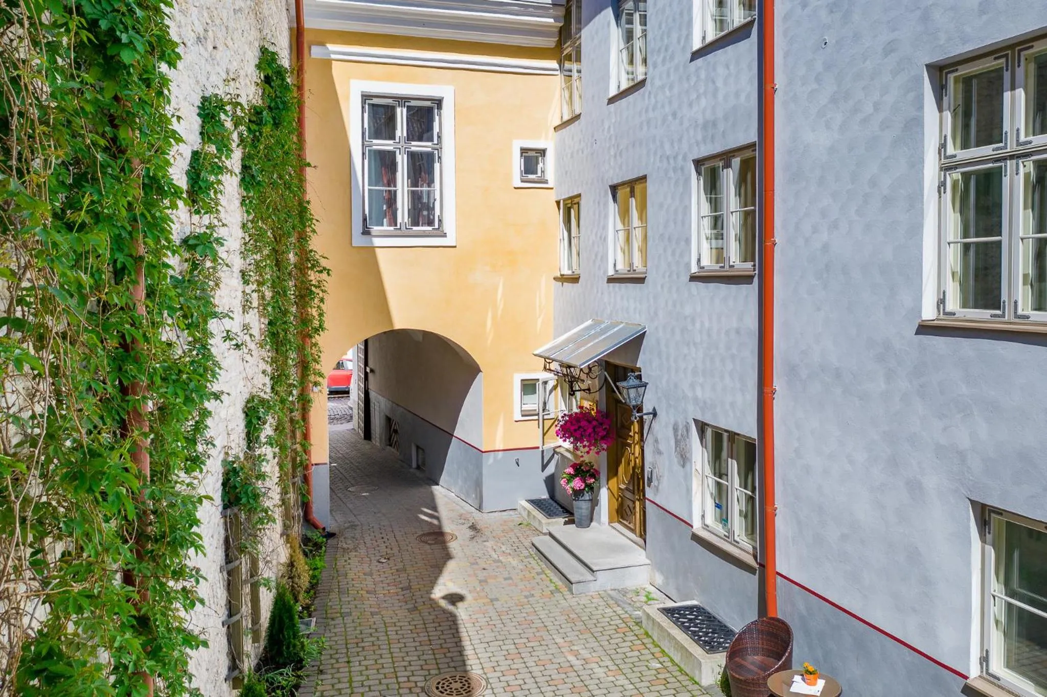 Garden in Meriton Old Town Garden Hotel