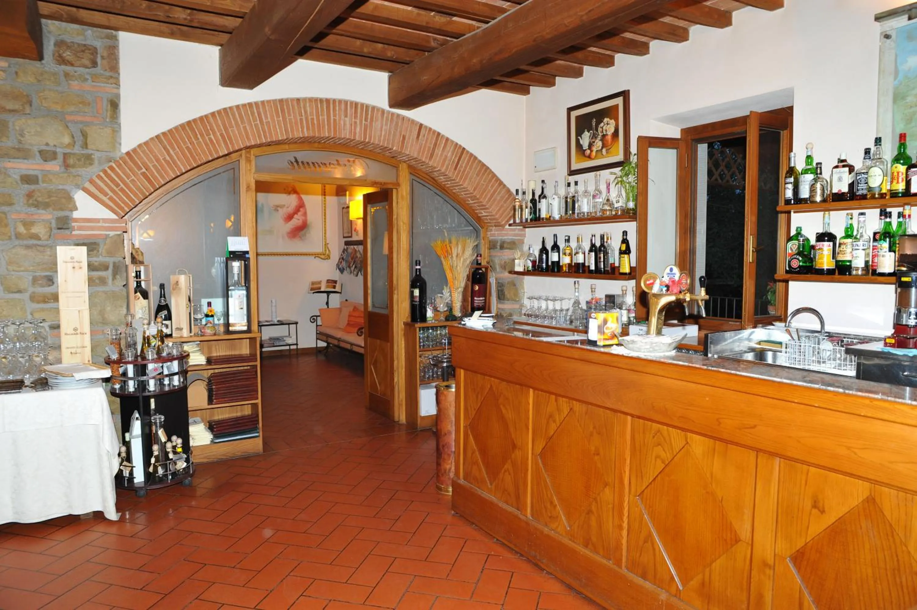 Lounge or bar in Albergo Ristorante La Torricella