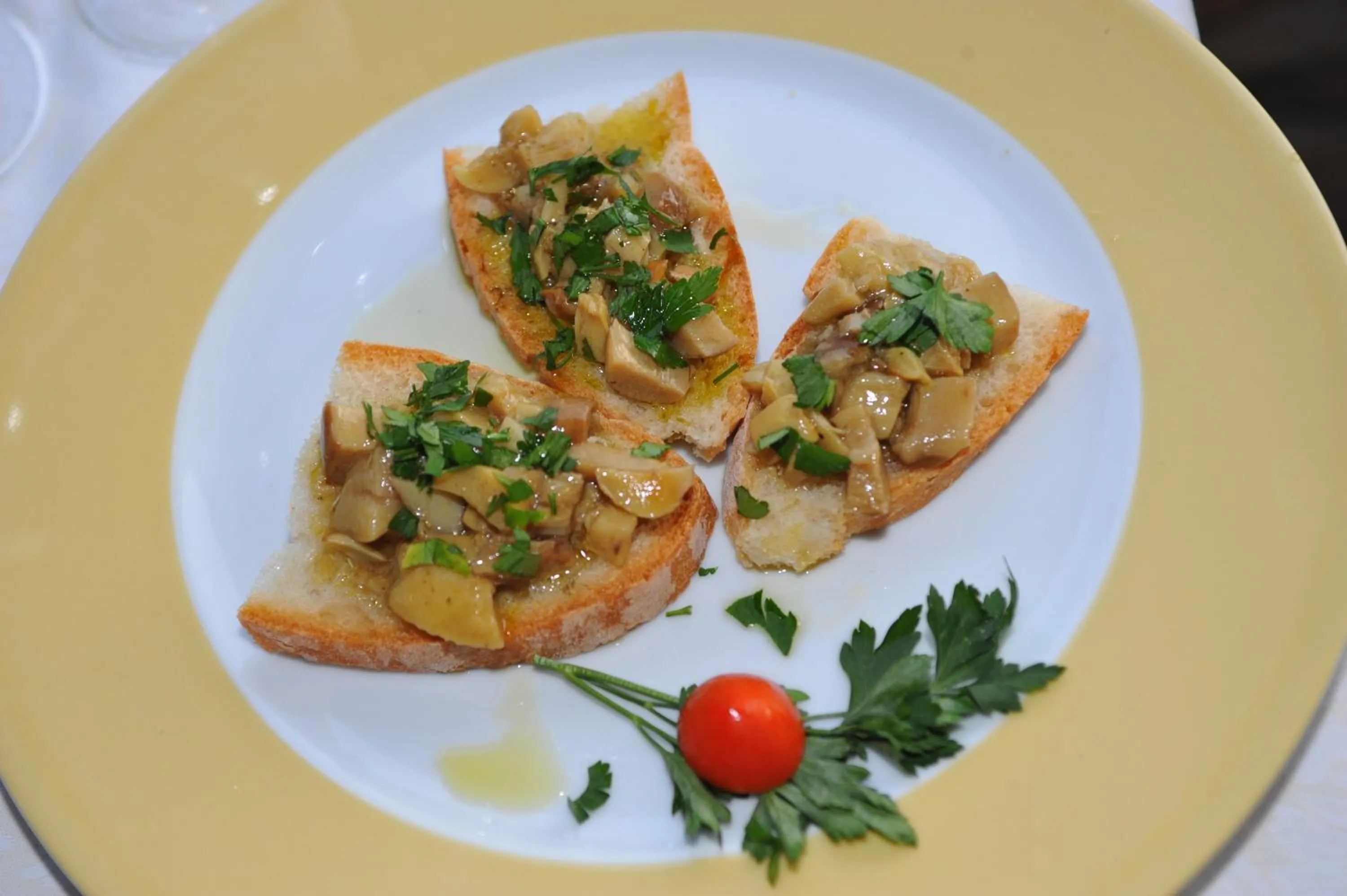 Restaurant/places to eat in Albergo Ristorante La Torricella