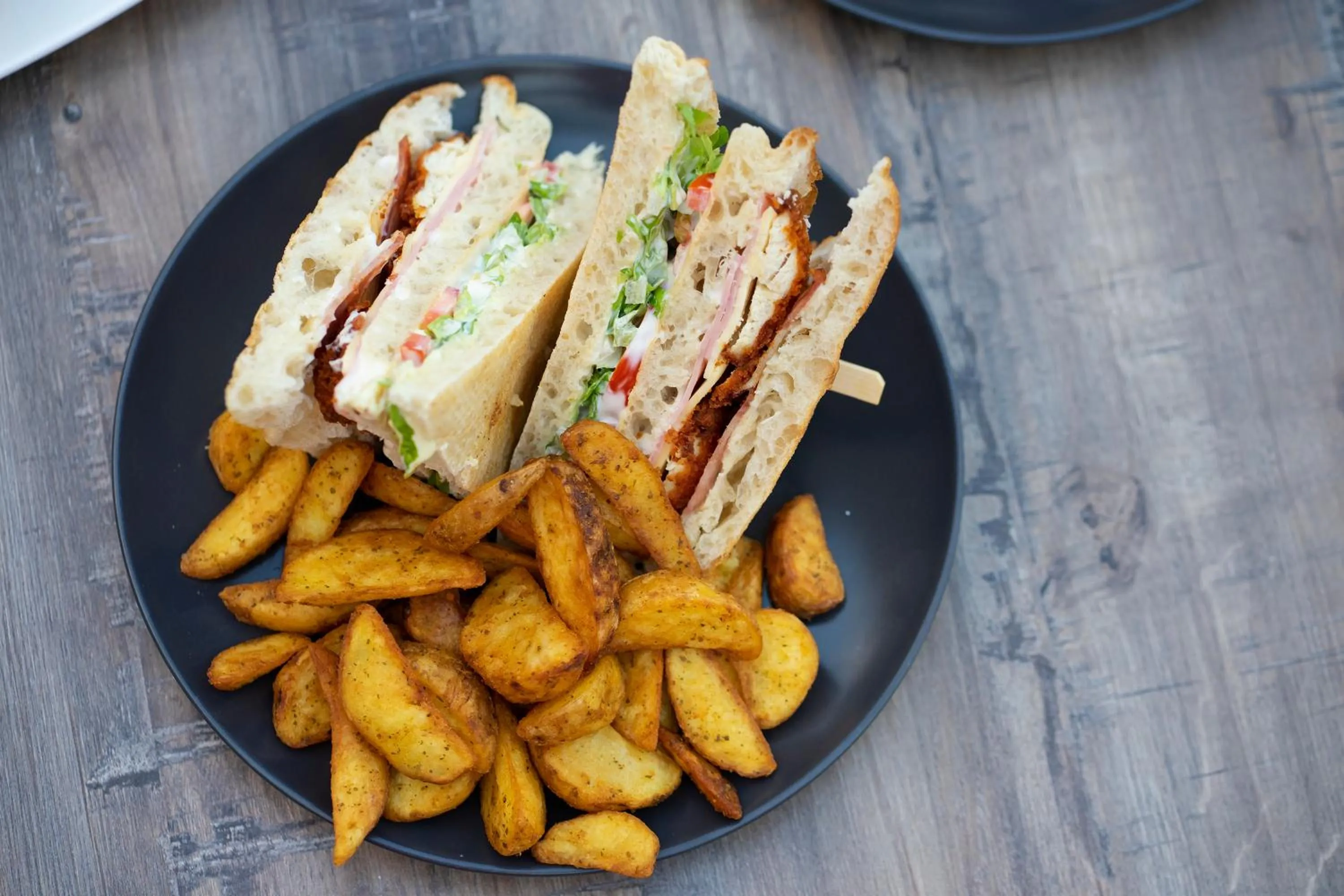 Restaurant/places to eat in Kenta Beach Hotel