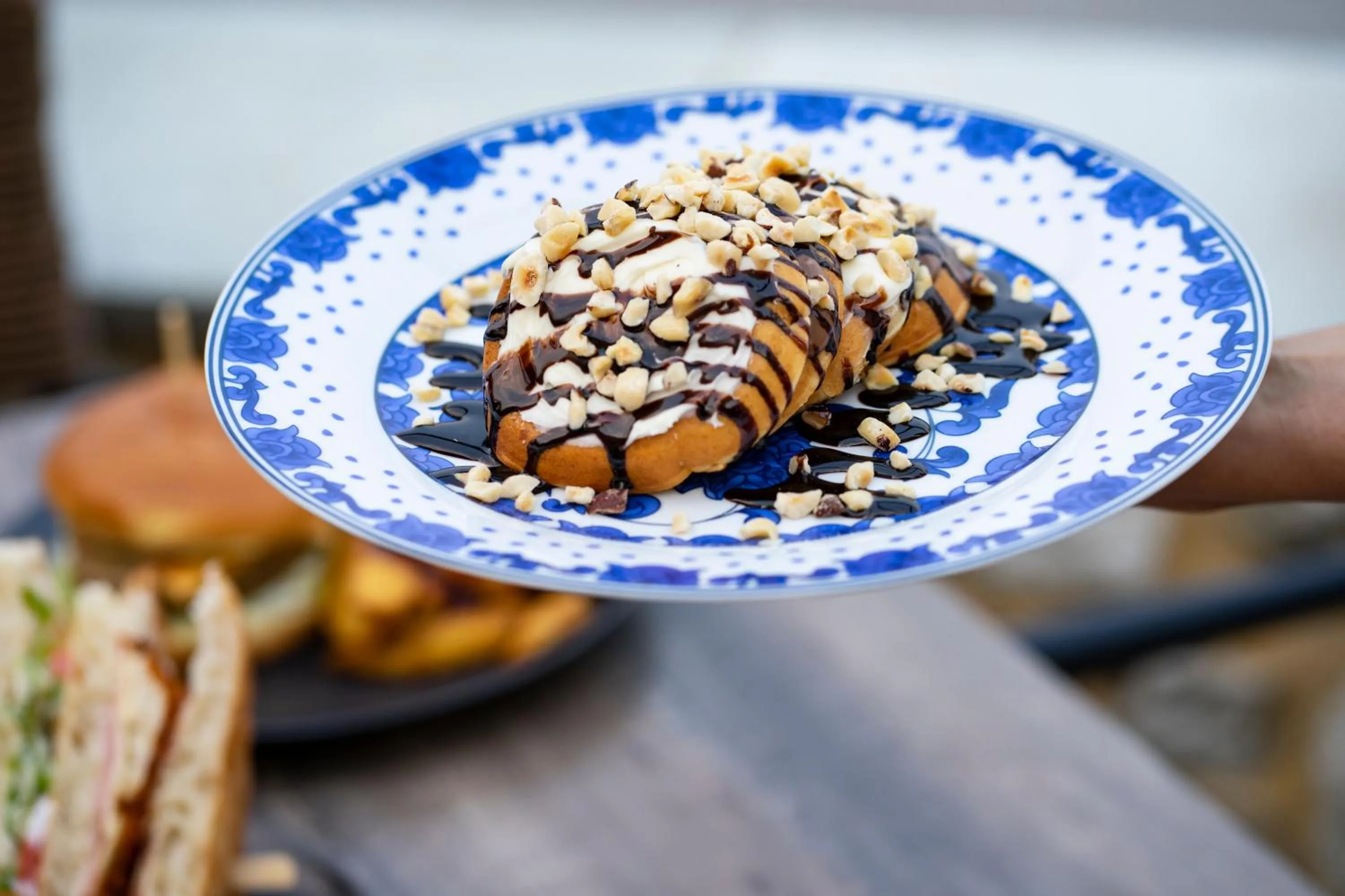 Restaurant/places to eat in Kenta Beach Hotel